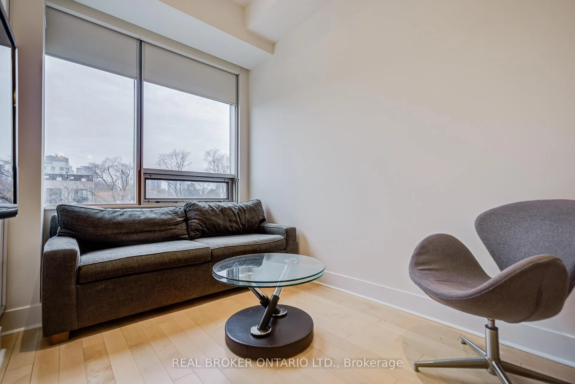 Photo 16 of Unit 406, 562 Eglinton Avenue E, Toronto, Mount Pleasant East — HOMEH