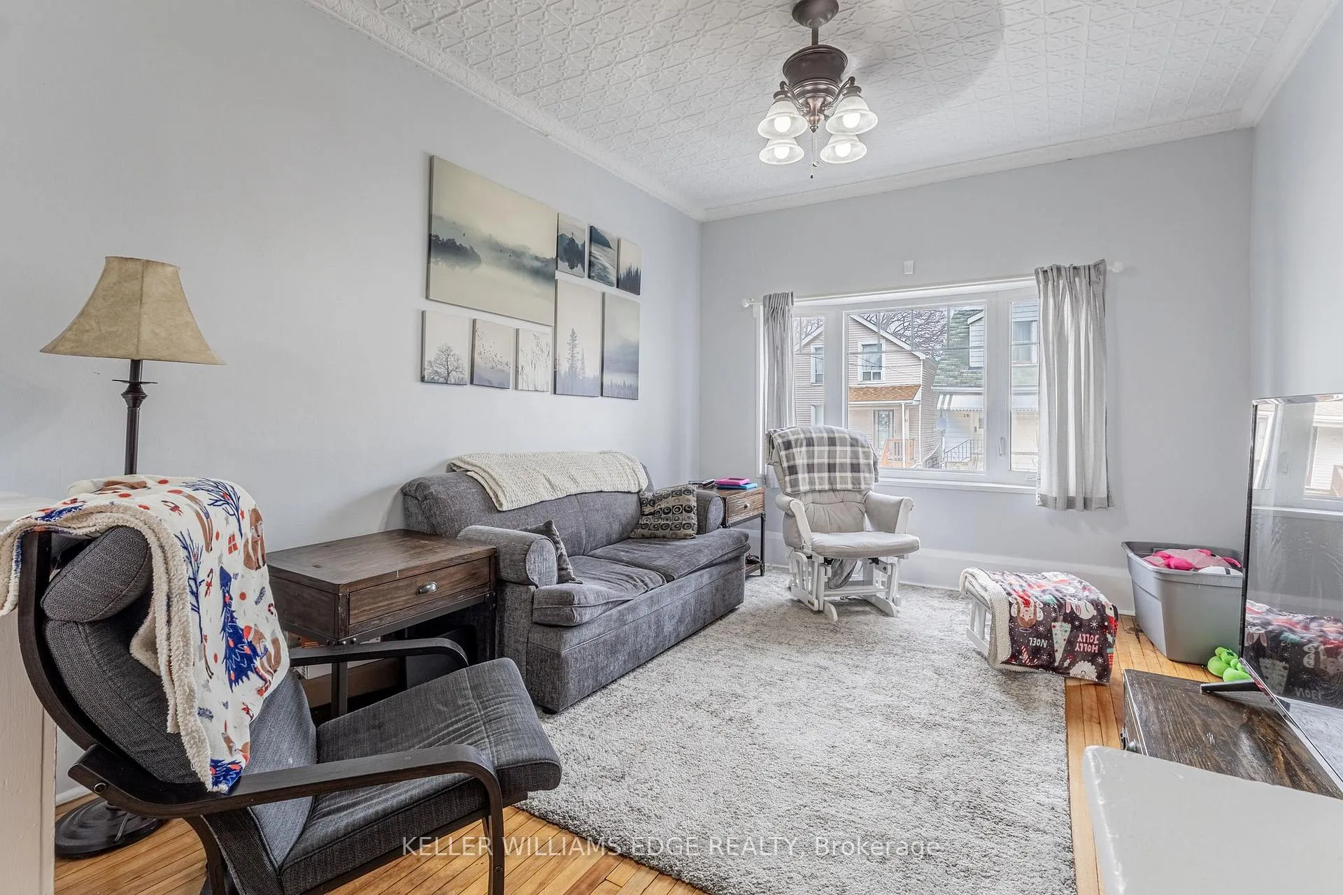 Photo 6 of 20 Cambridge Avenue, Hamilton, Crown Point — HOMEH
