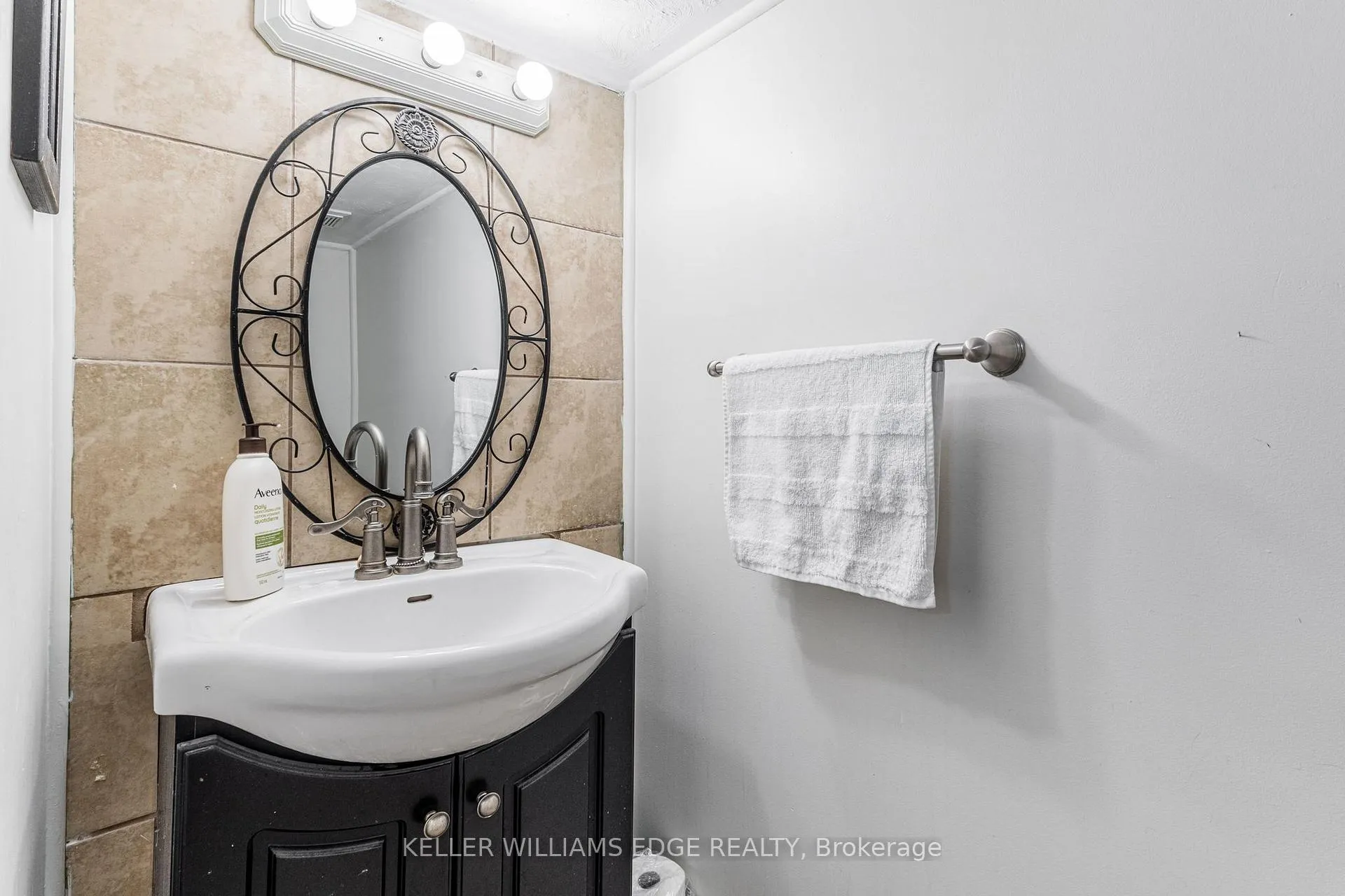 Photo 30 of 20 Cambridge Avenue, Hamilton, Crown Point — HOMEH