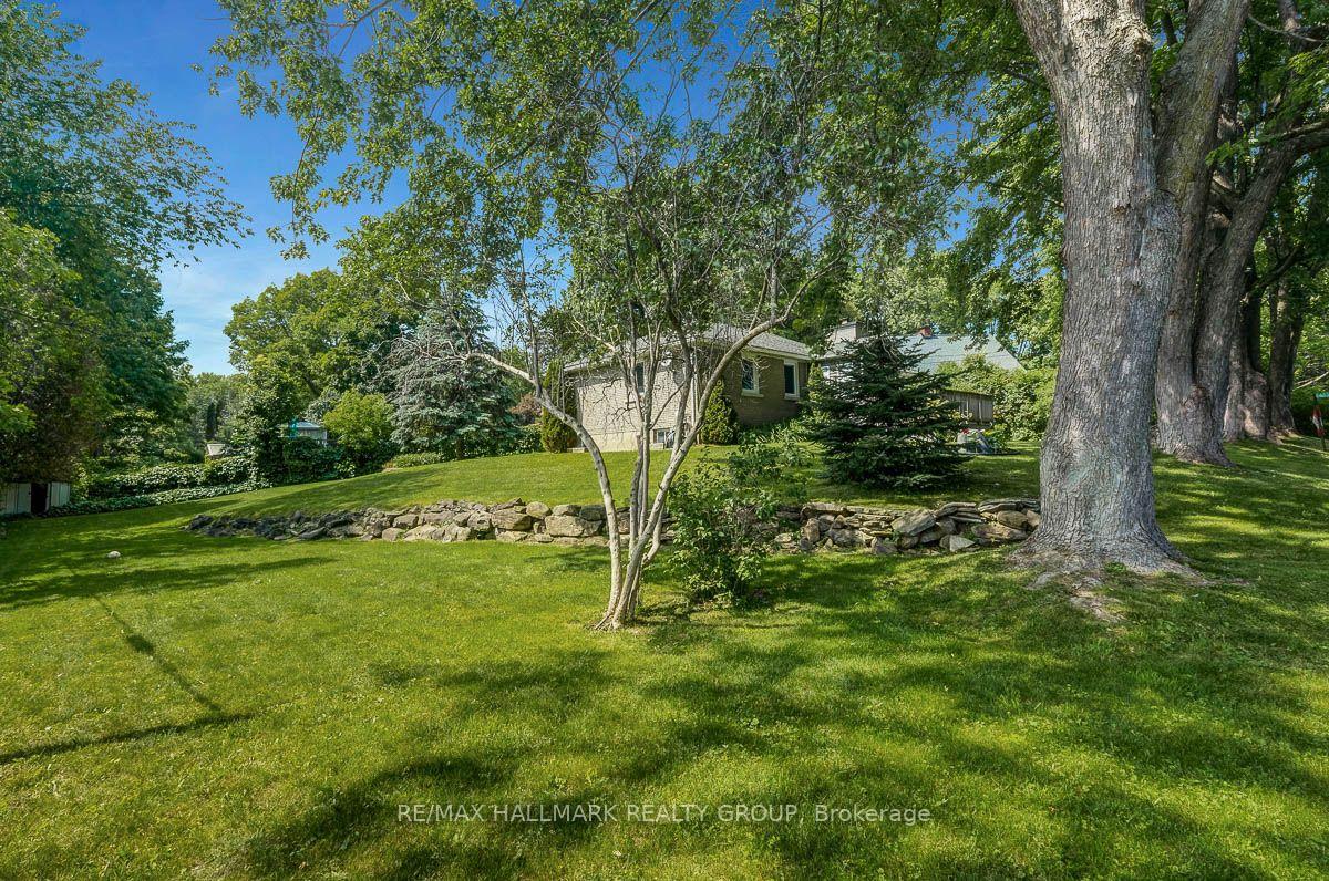 Photo 3 of 5483 West River Drive, Ottawa, Manotick Long Island & Nicholls Island — HOMEH
