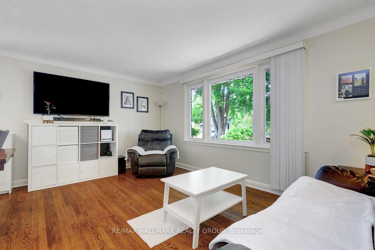 Photo 5 of 5483 West River Drive, Ottawa, Manotick Long Island & Nicholls Island — HOMEH