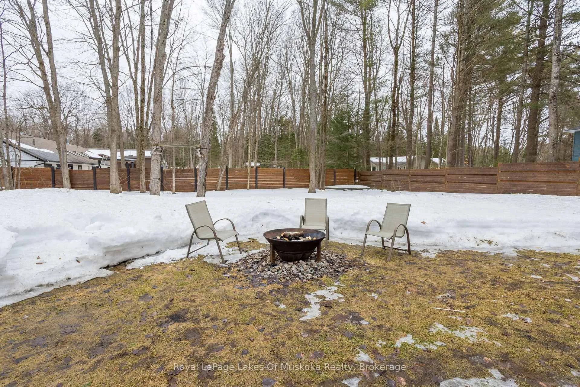 Photo 6 of 9 Daleman Drive, Bracebridge, Monck (Bracebridge) — HOMEH