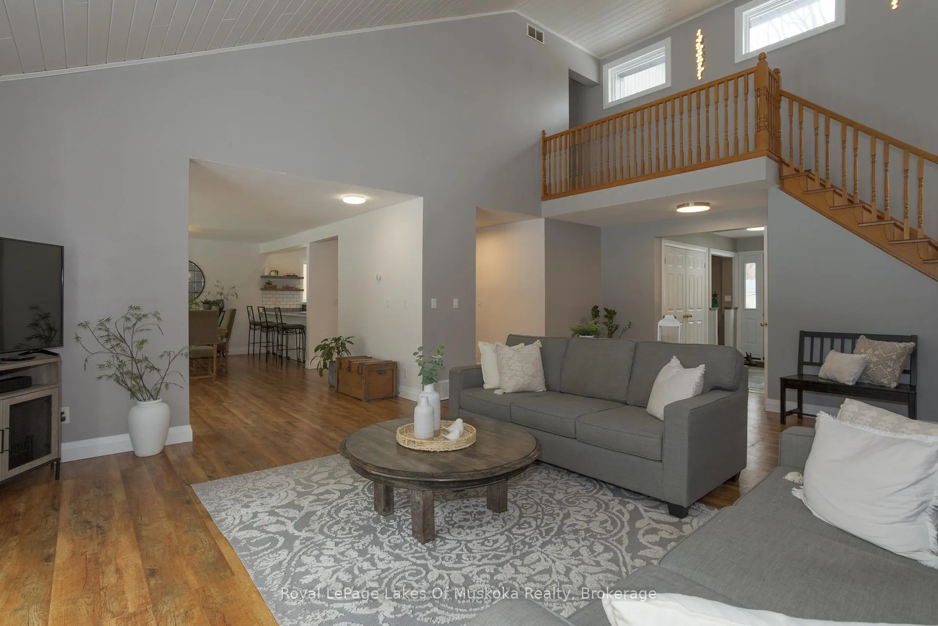 Photo 8 of 9 Daleman Drive, Bracebridge, Monck (Bracebridge) — HOMEH