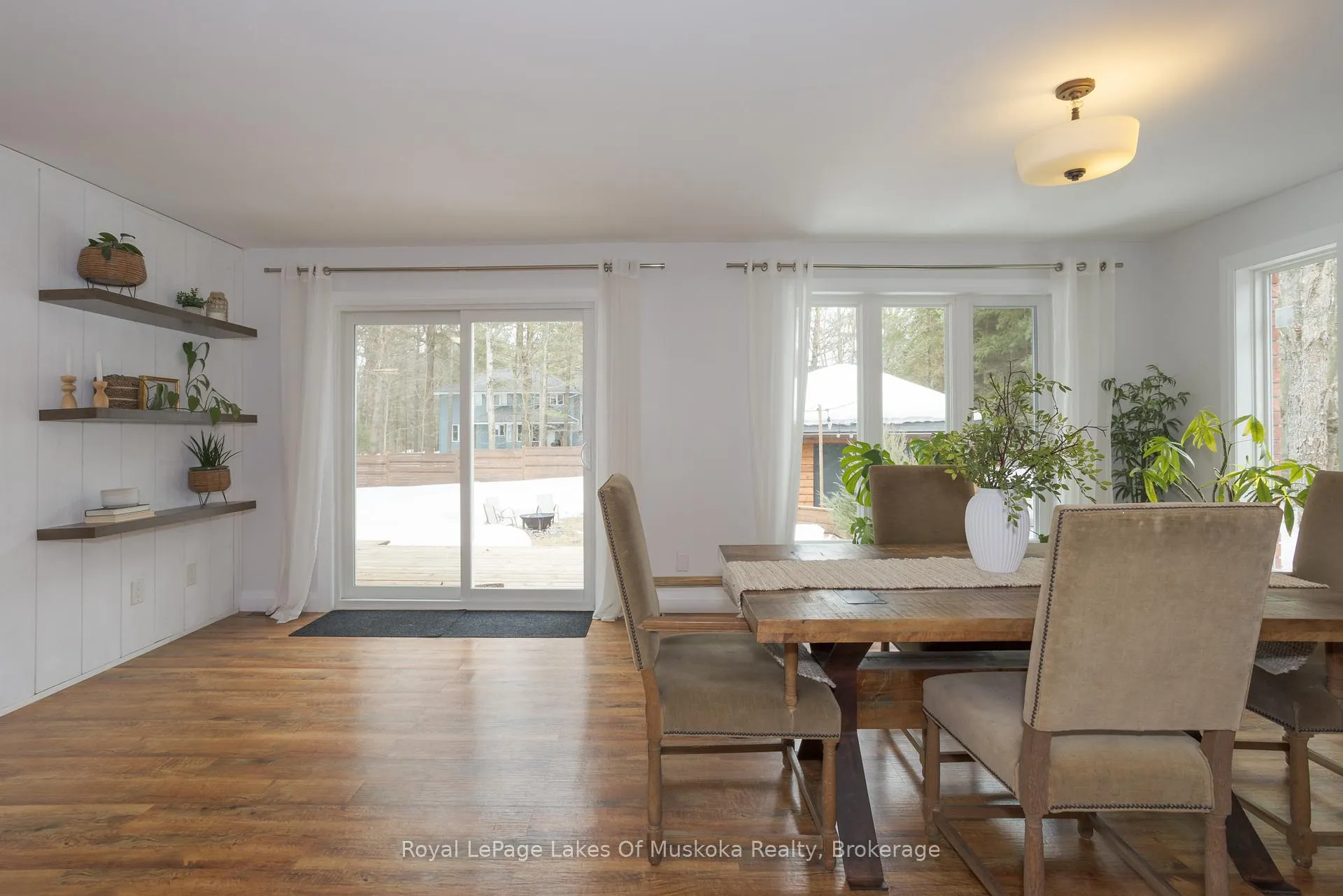 Photo 11 of 9 Daleman Drive, Bracebridge, Monck (Bracebridge) — HOMEH