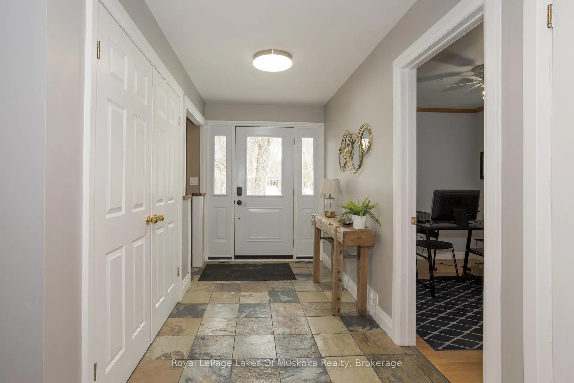 Photo 13 of 9 Daleman Drive, Bracebridge, Monck (Bracebridge) — HOMEH