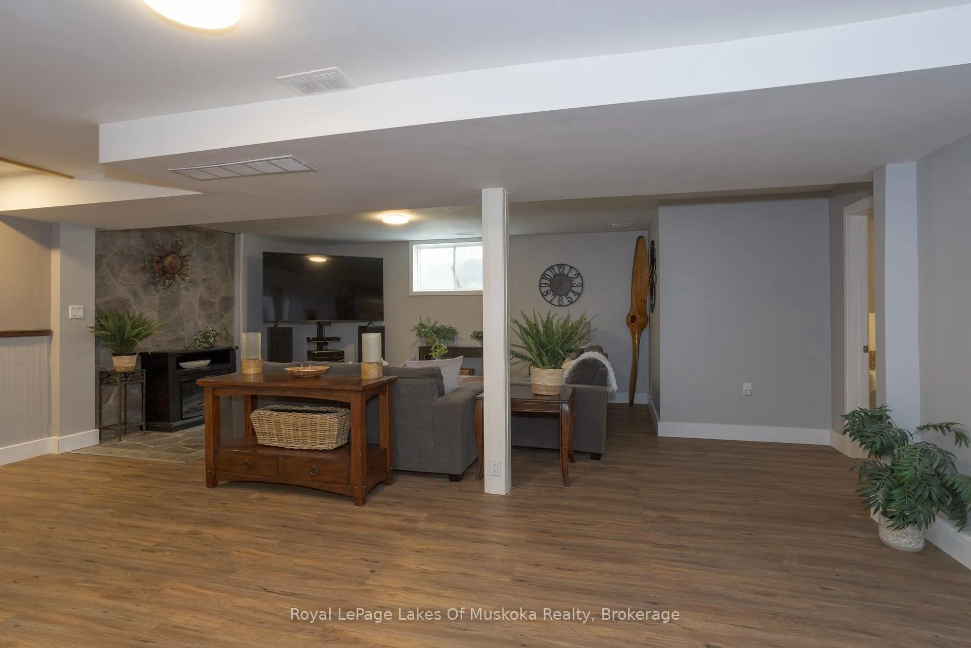 Photo 21 of 9 Daleman Drive, Bracebridge, Monck (Bracebridge) — HOMEH