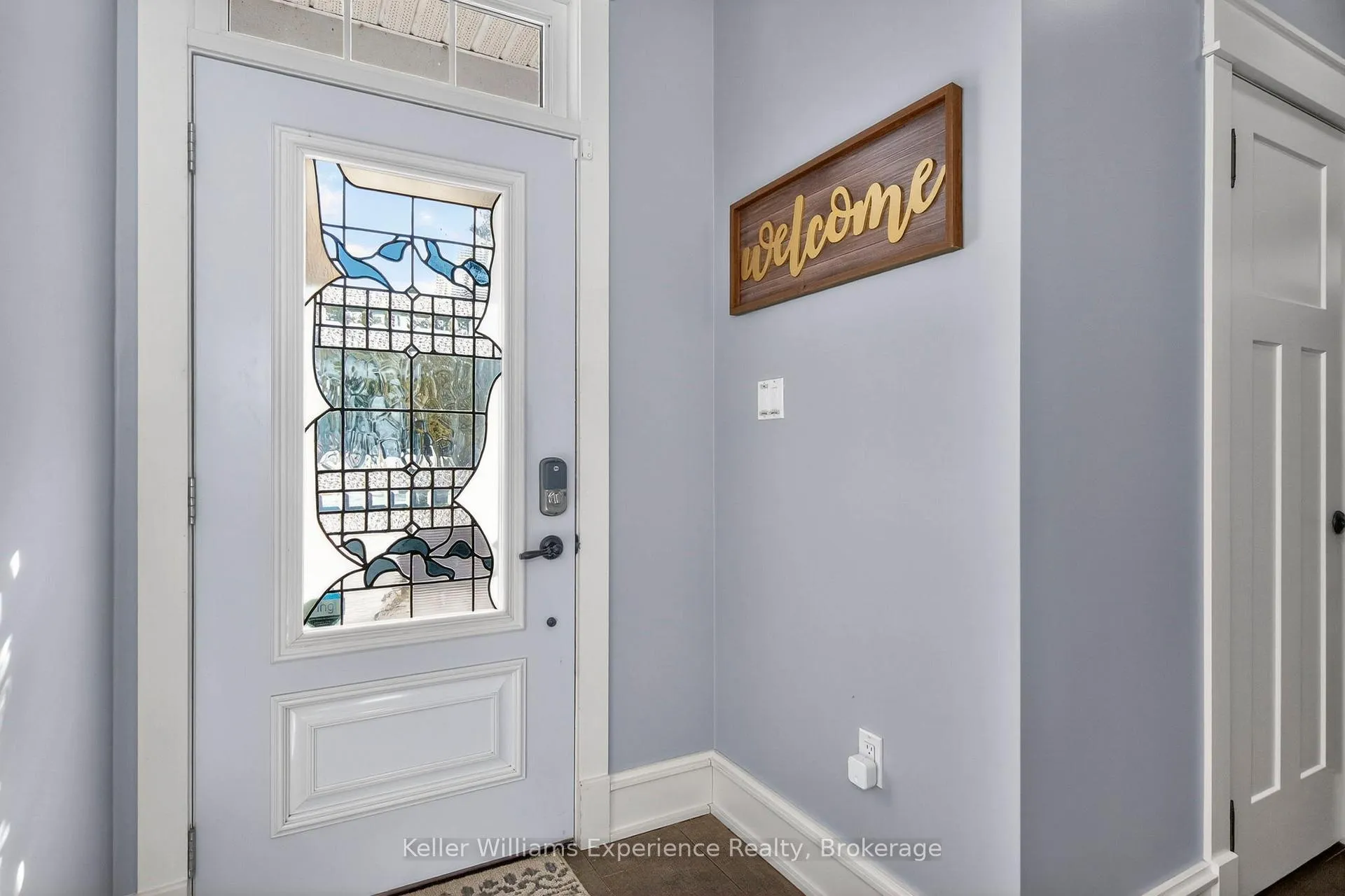 Photo 4 of 1749 Champlain Road, Tiny, Rural Tiny — HOMEH