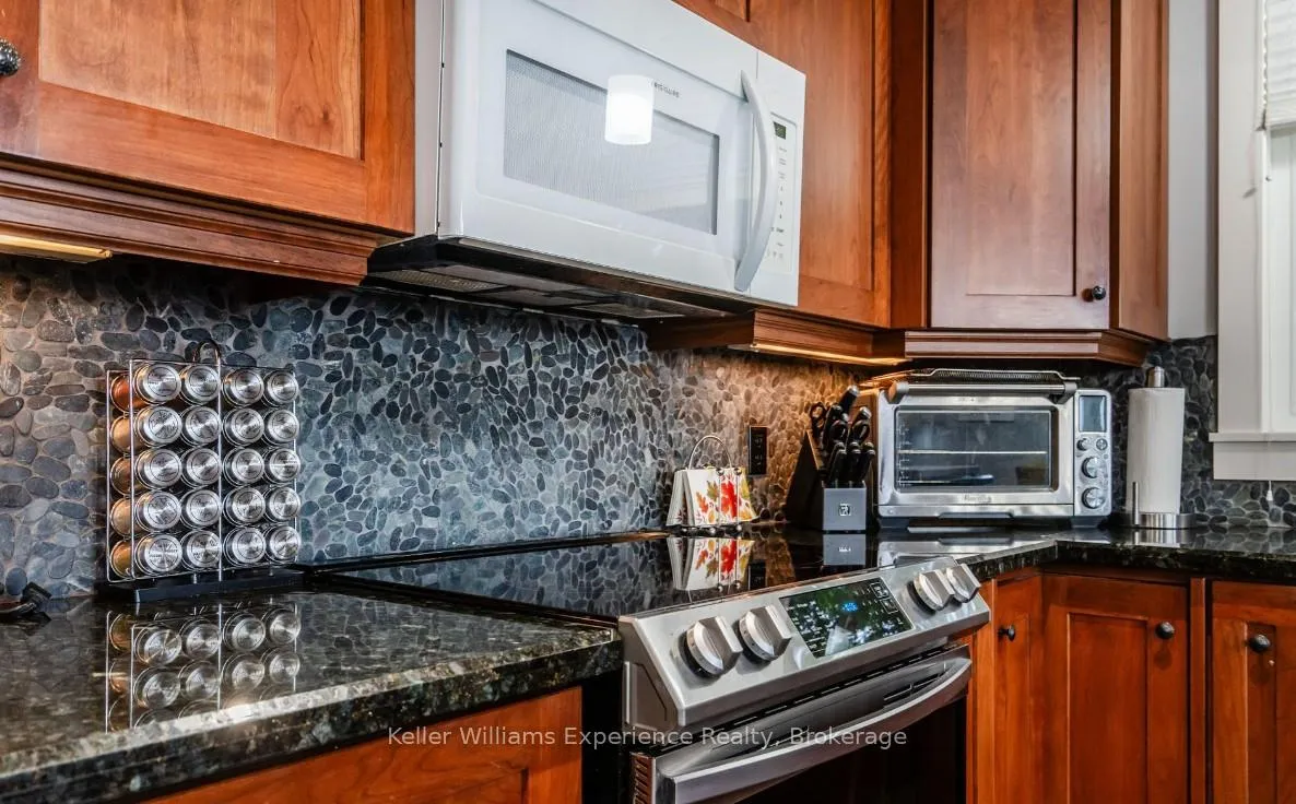 Photo 6 of 1749 Champlain Road, Tiny, Rural Tiny — HOMEH