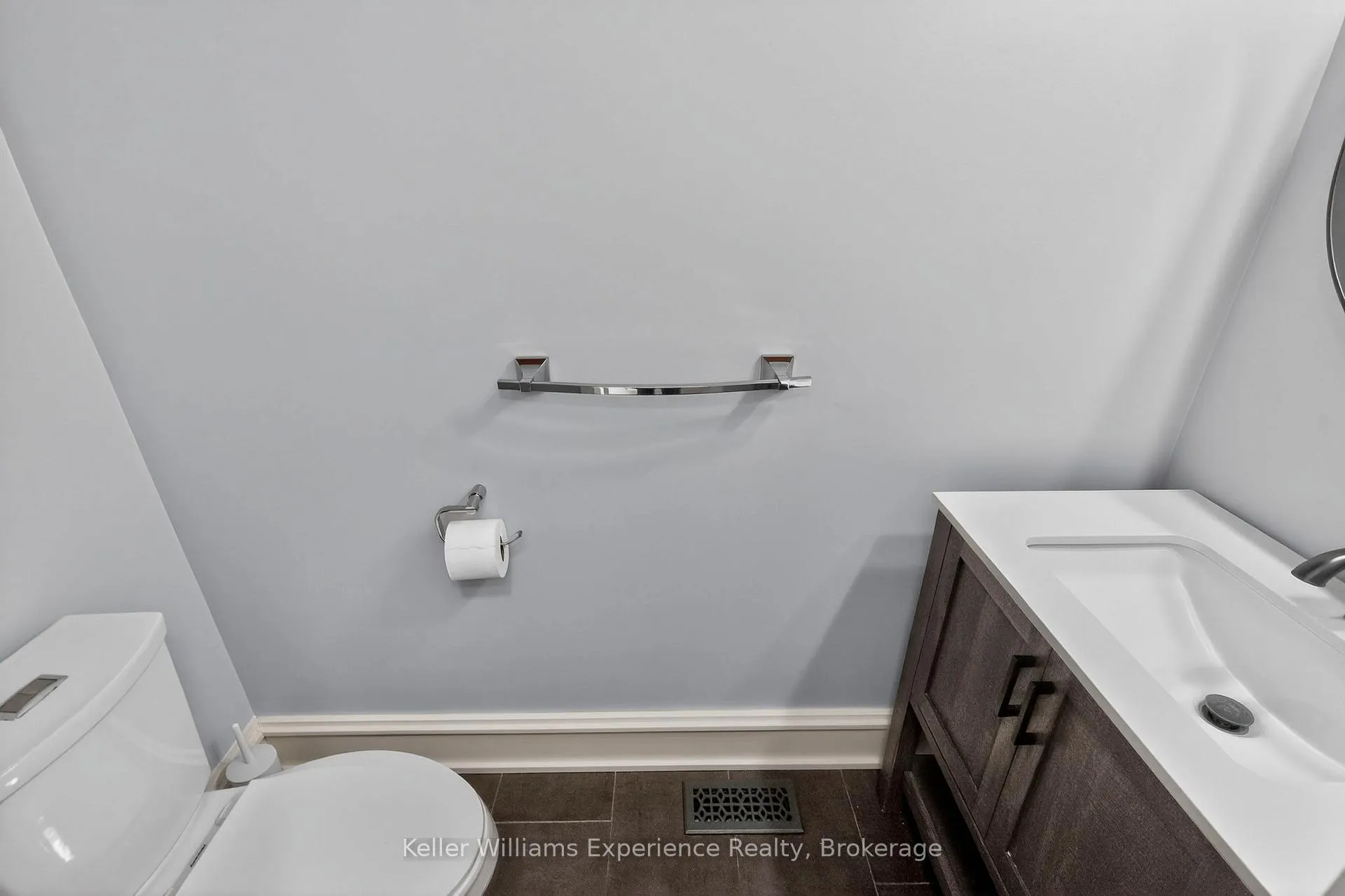 Photo 16 of 1749 Champlain Road, Tiny, Rural Tiny — HOMEH
