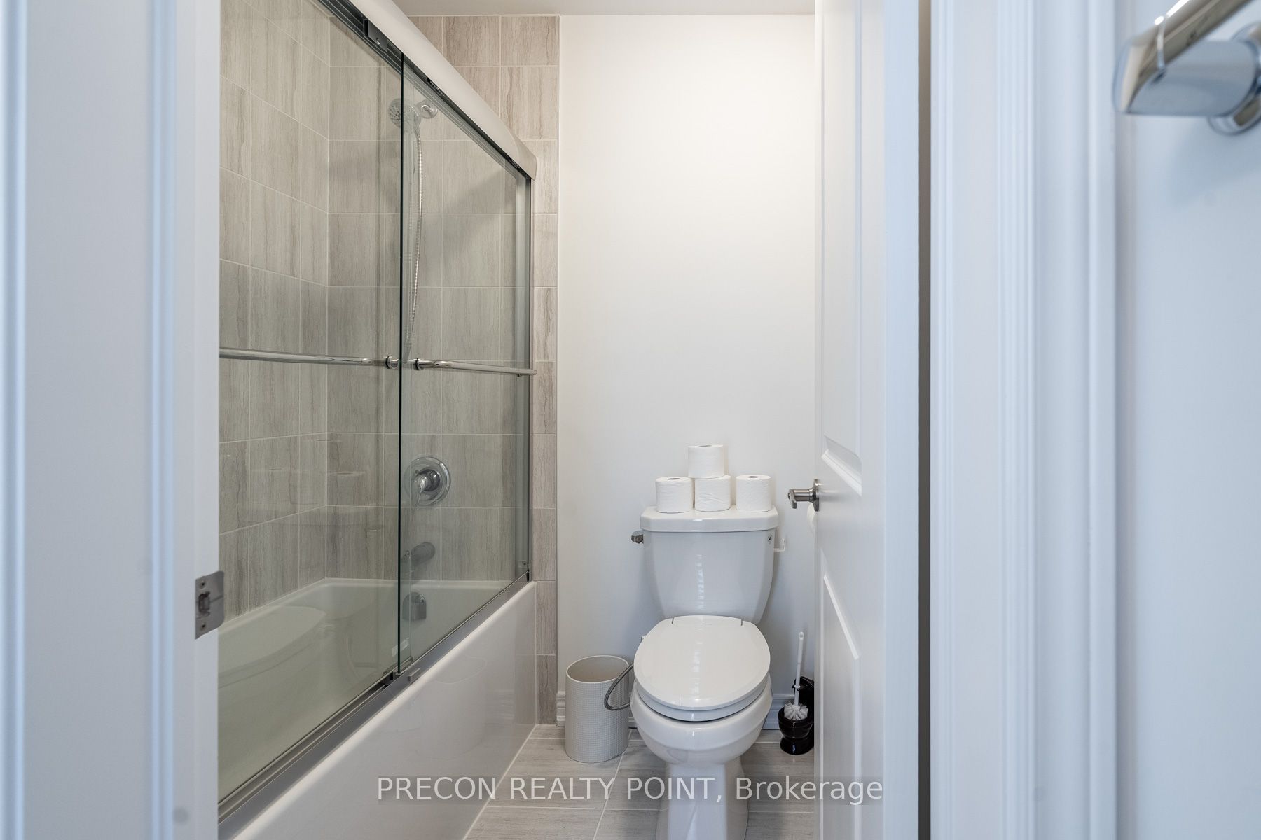 Photo 26 of 100 Starfire Crescent, Hamilton, Fruitland — HOMEH