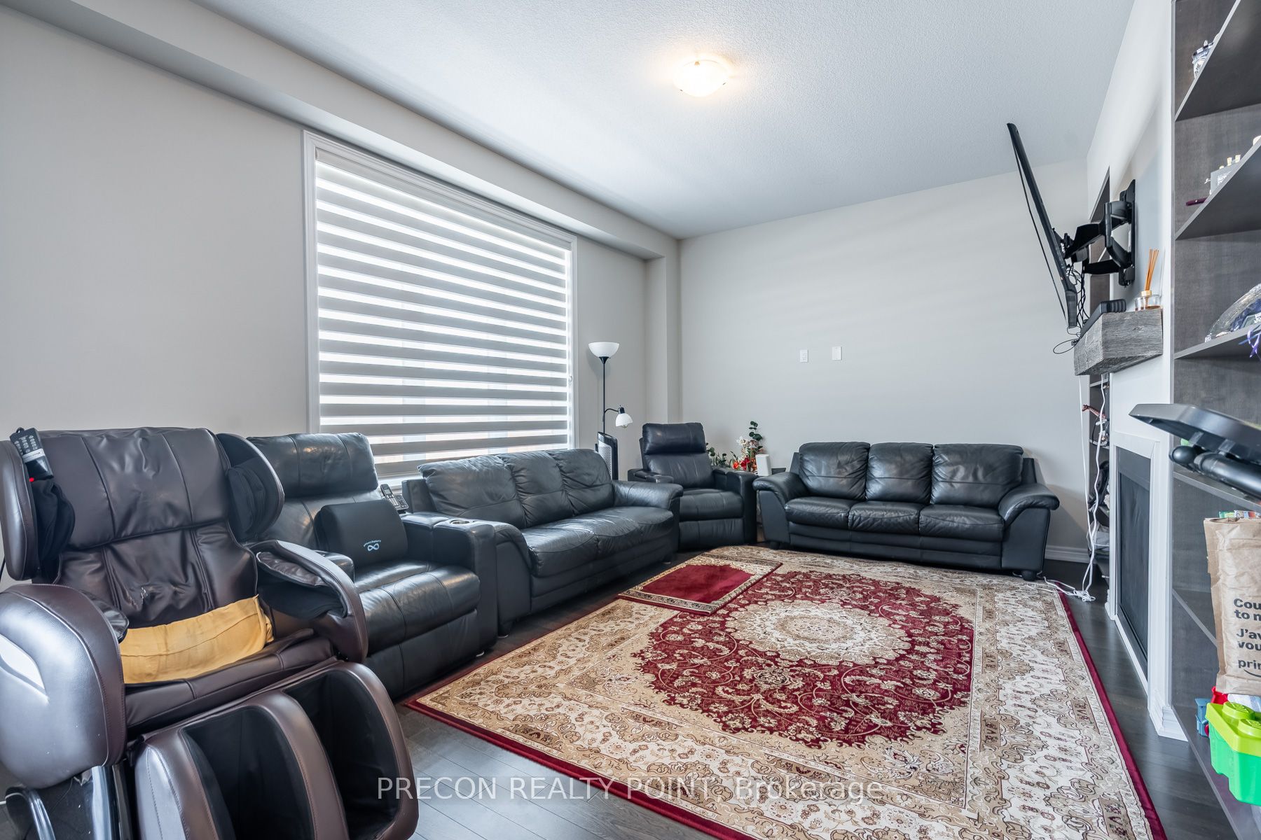 Photo 12 of 100 Starfire Crescent, Hamilton, Fruitland — HOMEH