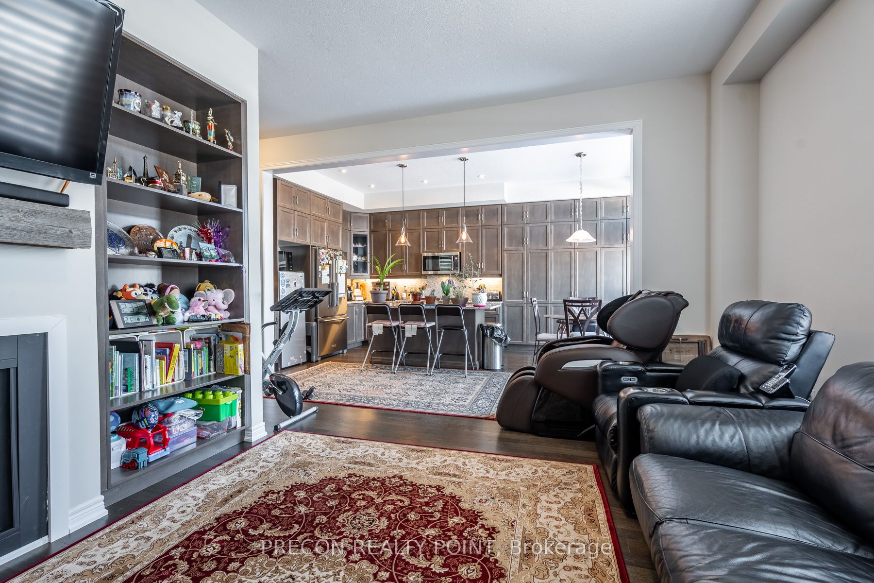 Photo 10 of 100 Starfire Crescent, Hamilton, Fruitland — HOMEH