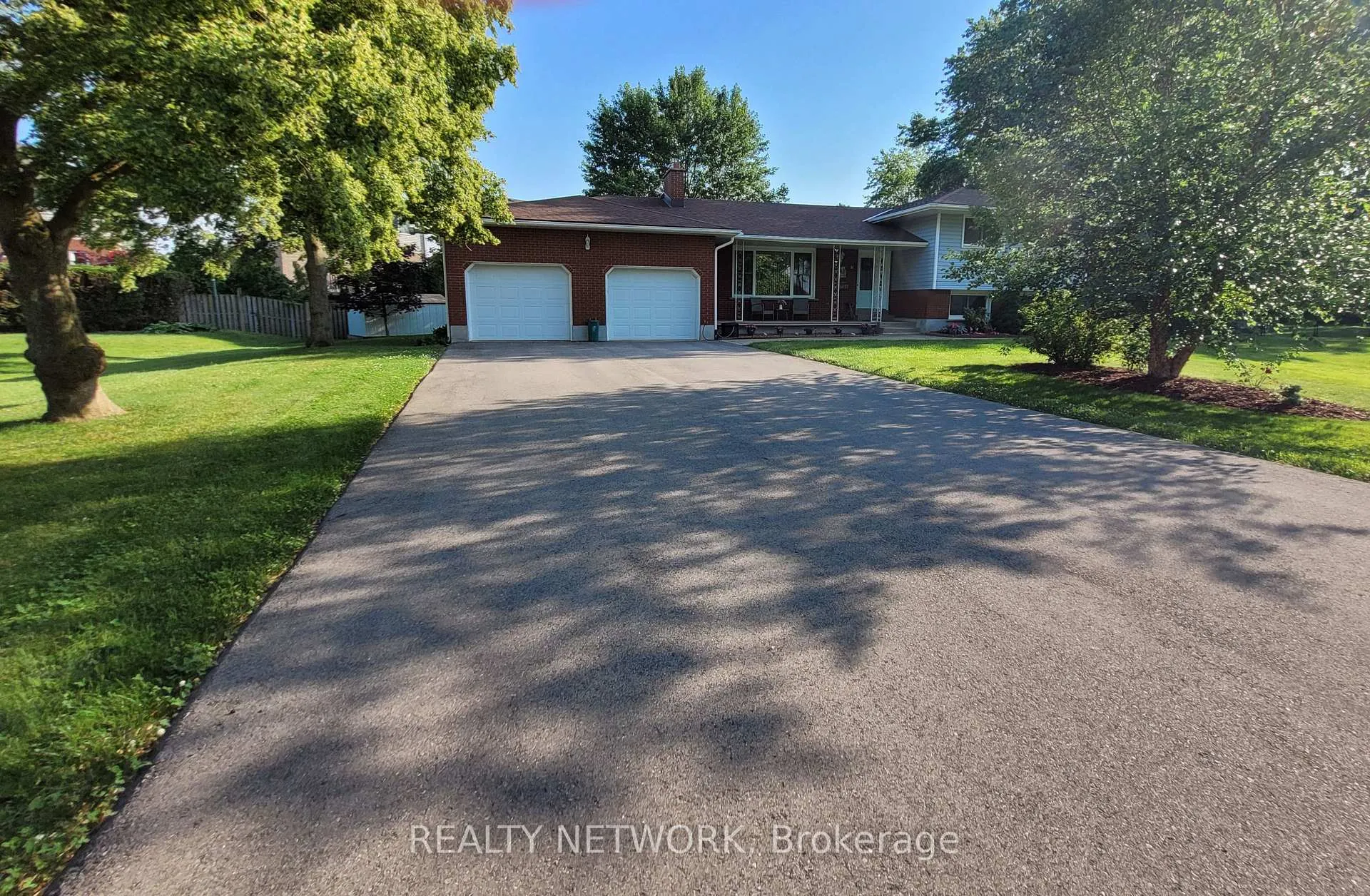 Photo 3 of 54 Valley Road, St. Catharines, Rykert/Vansickle — HOMEH