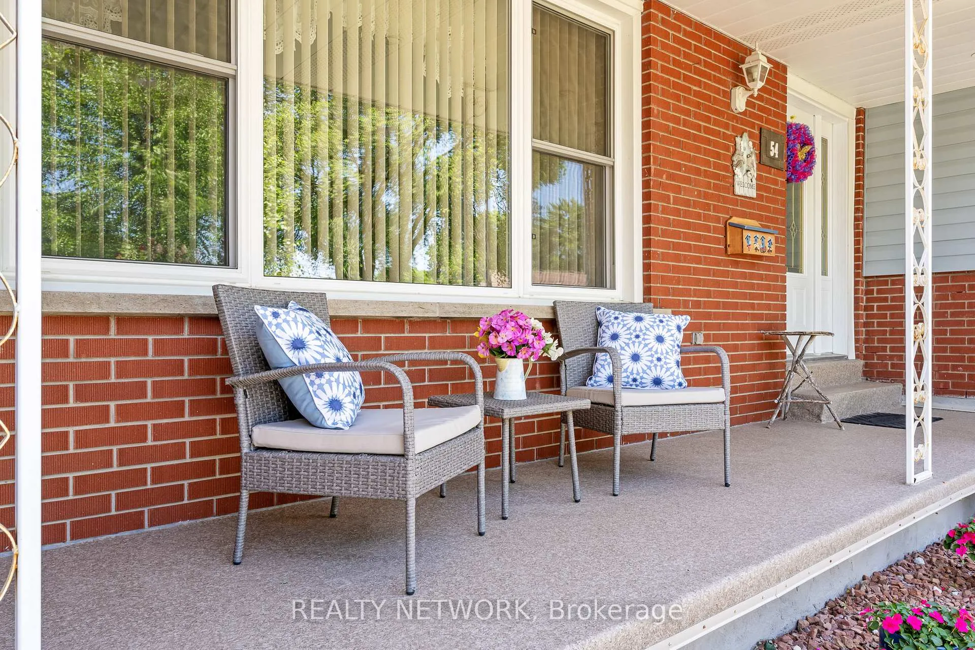 Photo 11 of 54 Valley Road, St. Catharines, Rykert/Vansickle — HOMEH