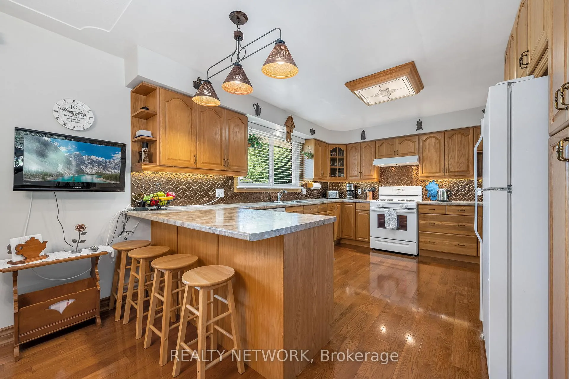 Photo 18 of 54 Valley Road, St. Catharines, Rykert/Vansickle — HOMEH