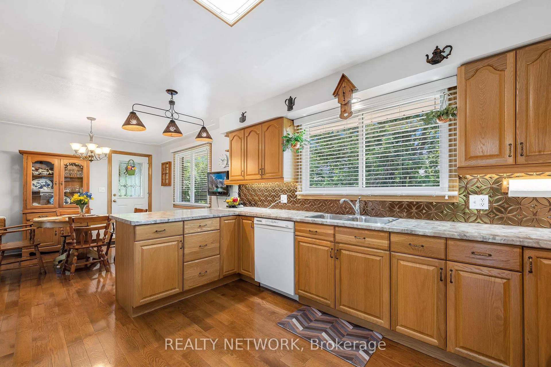 Photo 20 of 54 Valley Road, St. Catharines, Rykert/Vansickle — HOMEH