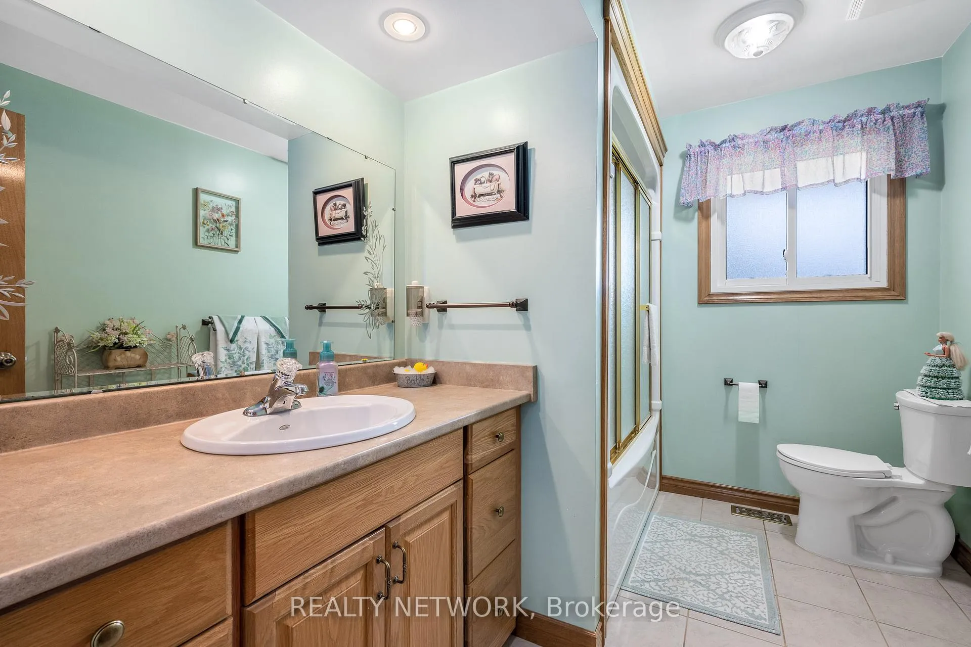 Photo 23 of 54 Valley Road, St. Catharines, Rykert/Vansickle — HOMEH