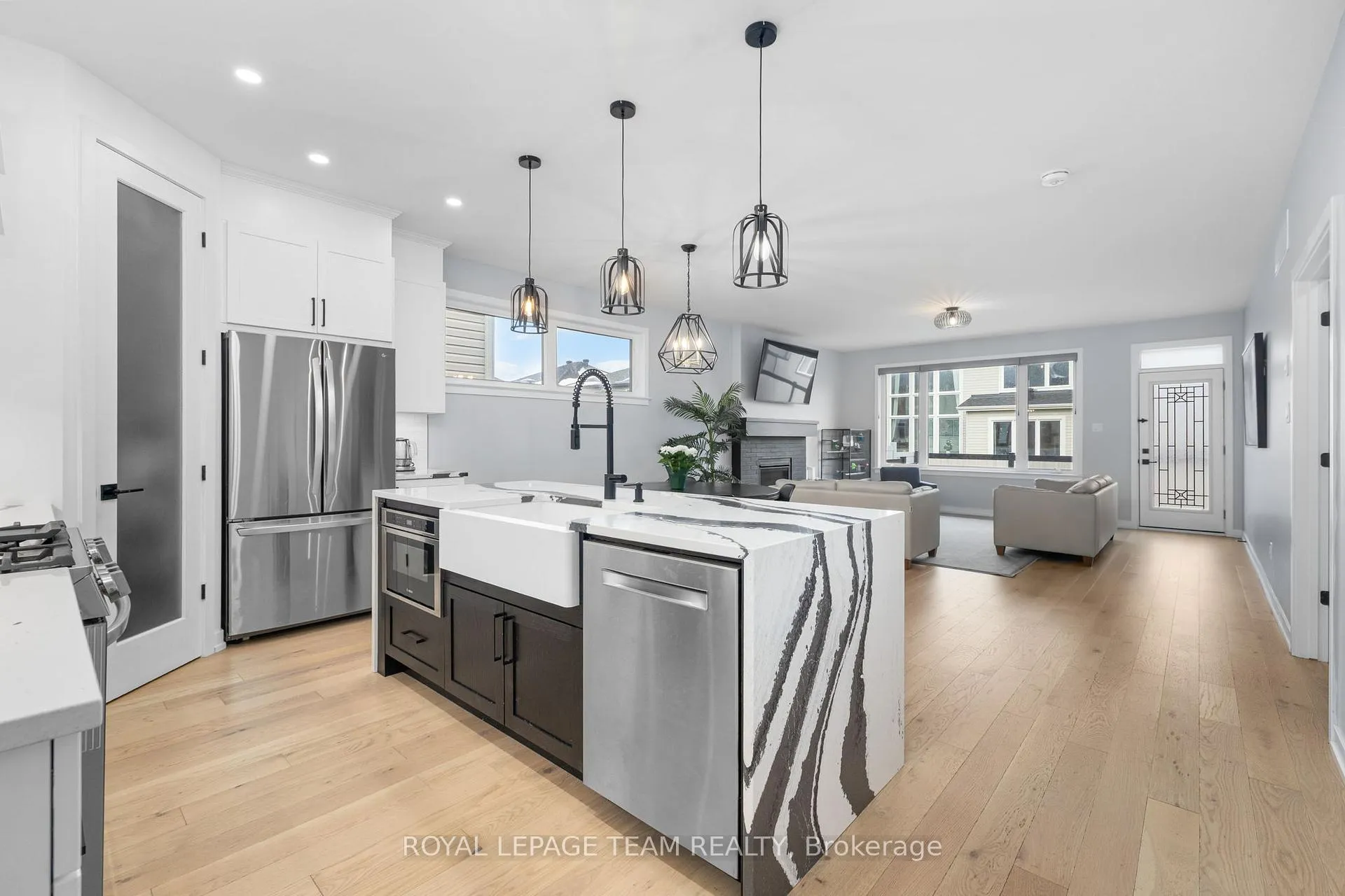 Photo 6 of 432 Gidran Circle, Ottawa, Kanata - Emerald Meadows/Trailwest — HOMEH