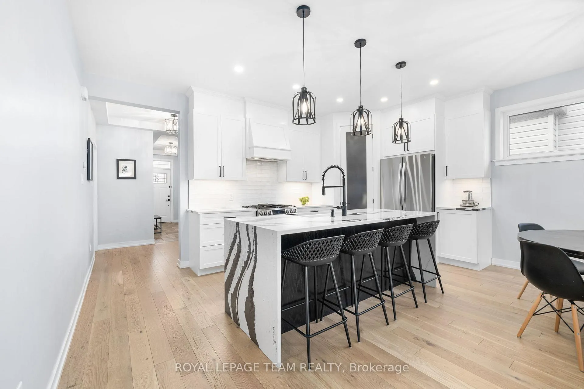 Photo 7 of 432 Gidran Circle, Ottawa, Kanata - Emerald Meadows/Trailwest — HOMEH