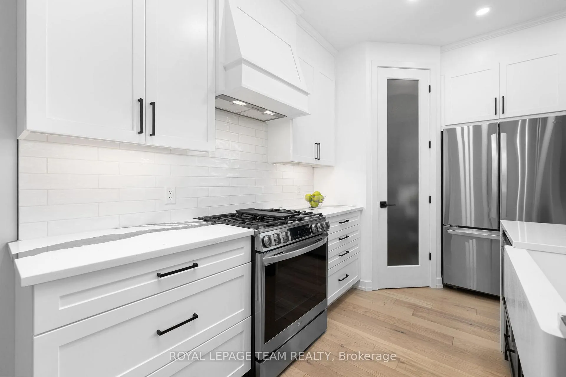 Photo 9 of 432 Gidran Circle, Ottawa, Kanata - Emerald Meadows/Trailwest — HOMEH