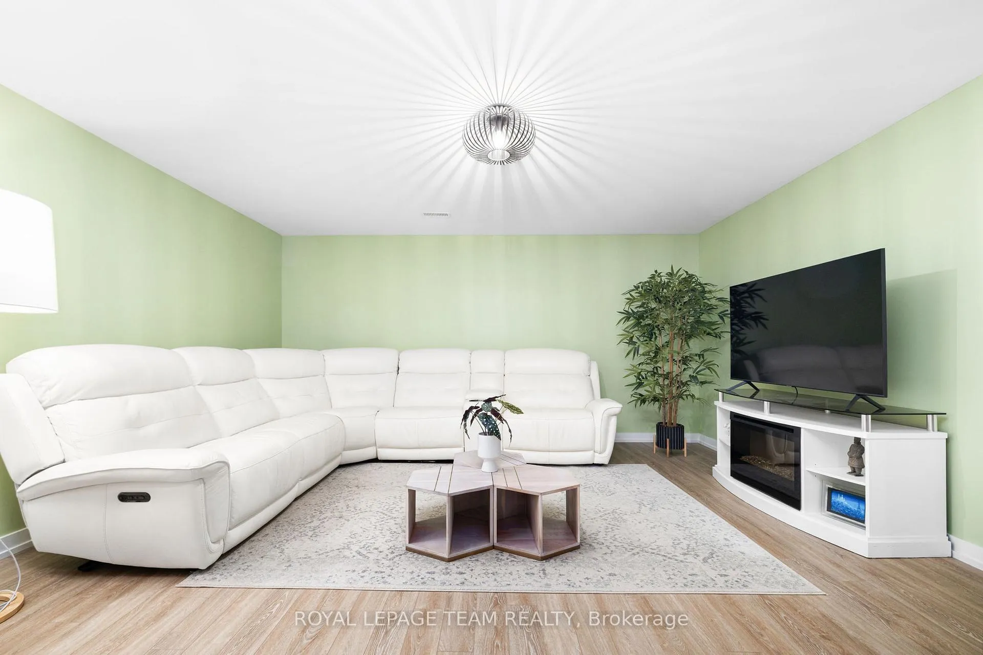 Photo 28 of 432 Gidran Circle, Ottawa, Kanata - Emerald Meadows/Trailwest — HOMEH