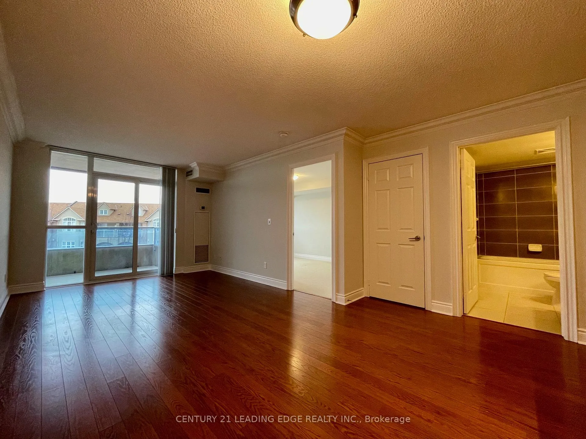 Photo 8 of Unit 576, 23 Cox Boulevard, Markham, Unionville — HOMEH