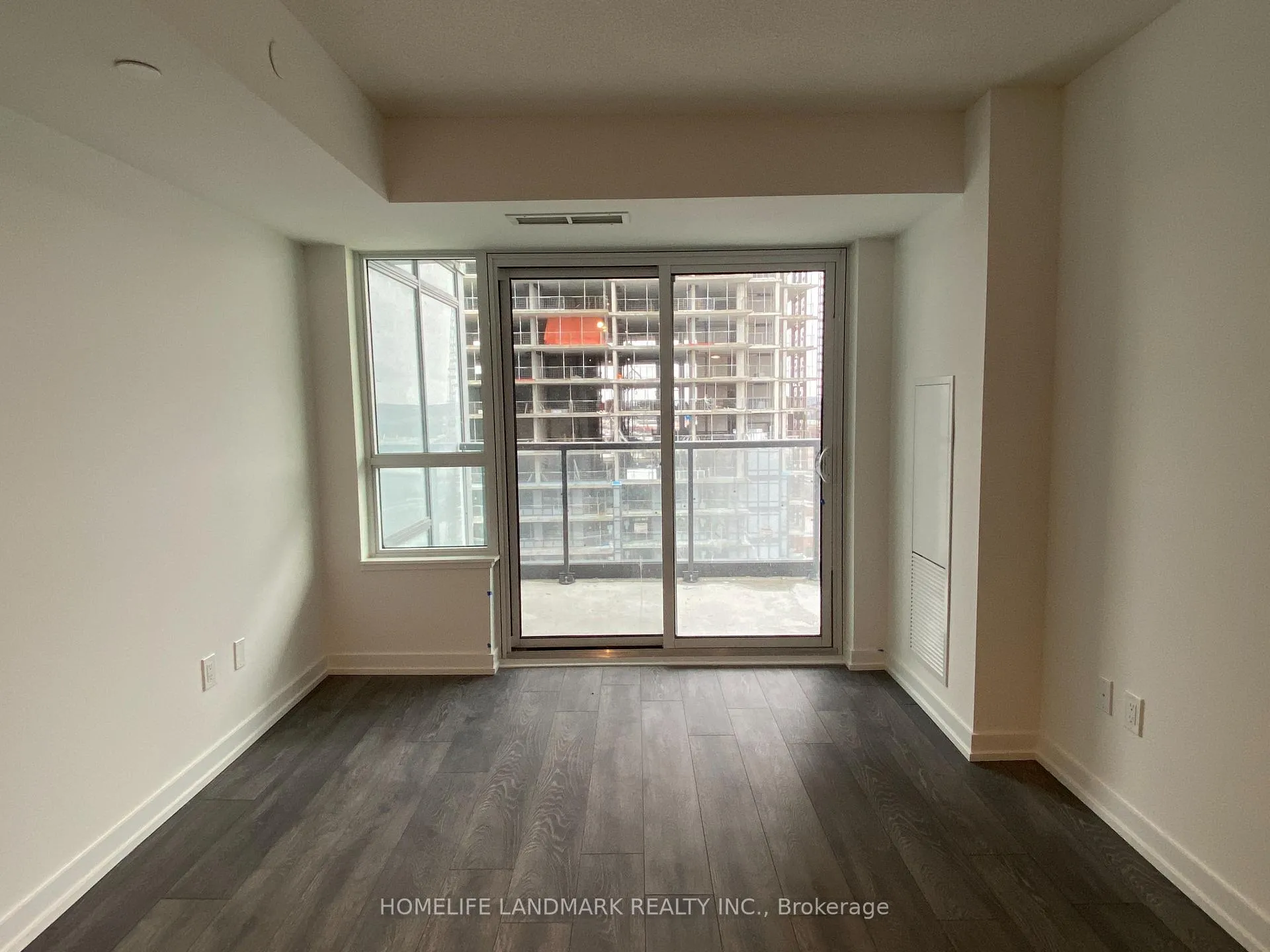 Photo 4 of Unit 1707, 1455 Celebration Drive, Pickering, Bay Ridges — HOMEH