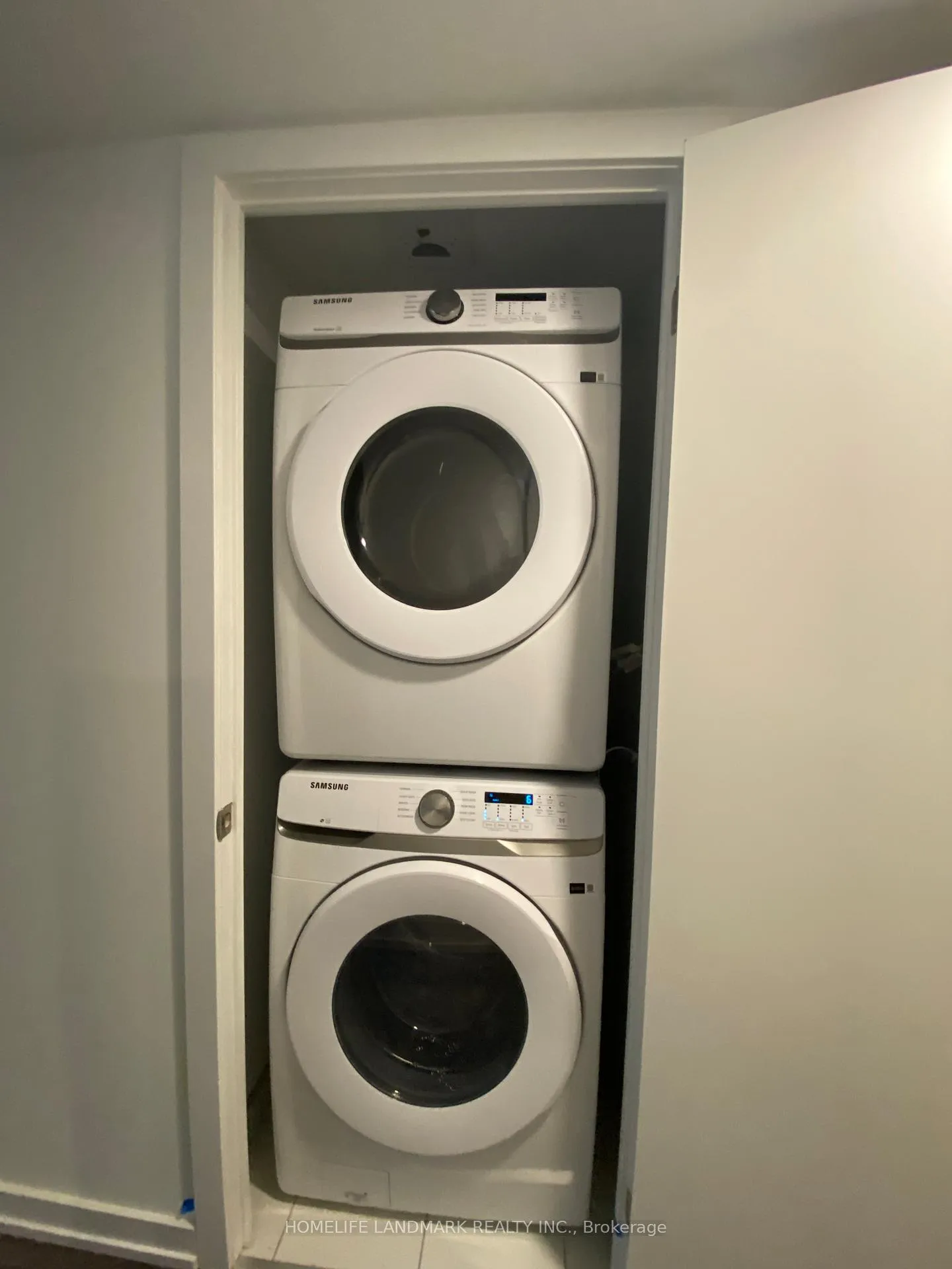 Photo 11 of Unit 1707, 1455 Celebration Drive, Pickering, Bay Ridges — HOMEH