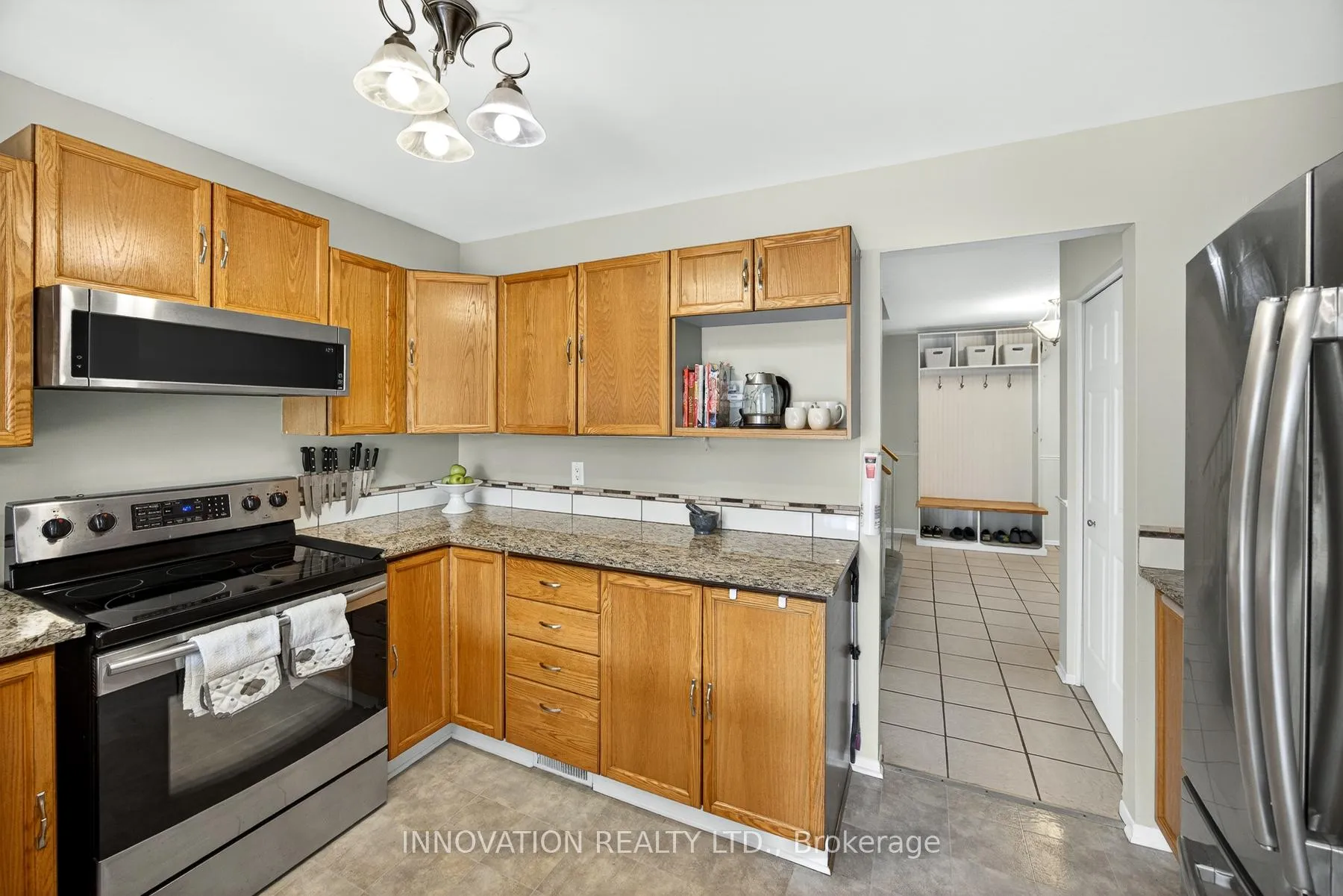 Photo 13 of 34 Waterton Crescent, Ottawa, Kanata - Bridlewood — HOMEH