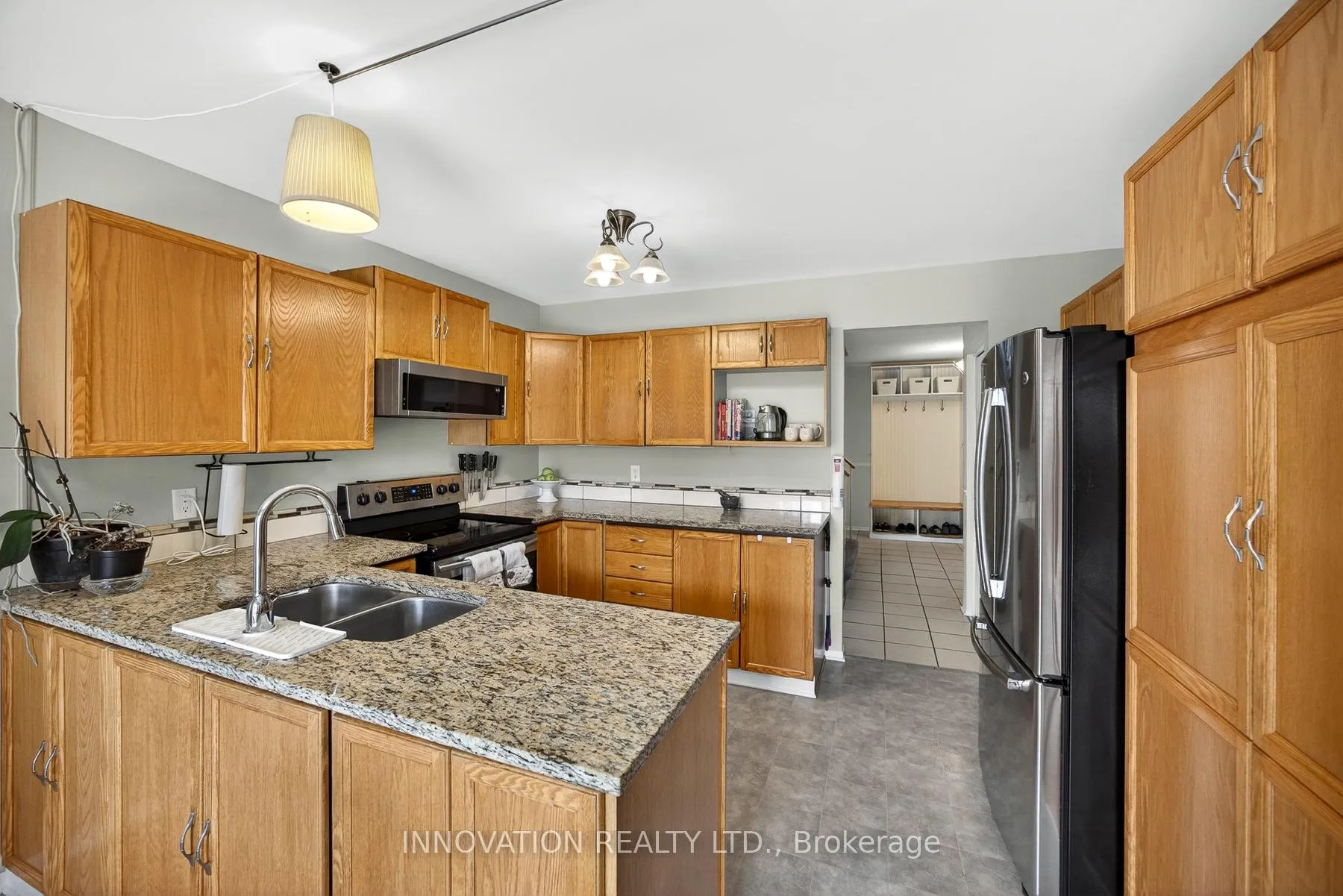 Photo 14 of 34 Waterton Crescent, Ottawa, Kanata - Bridlewood — HOMEH