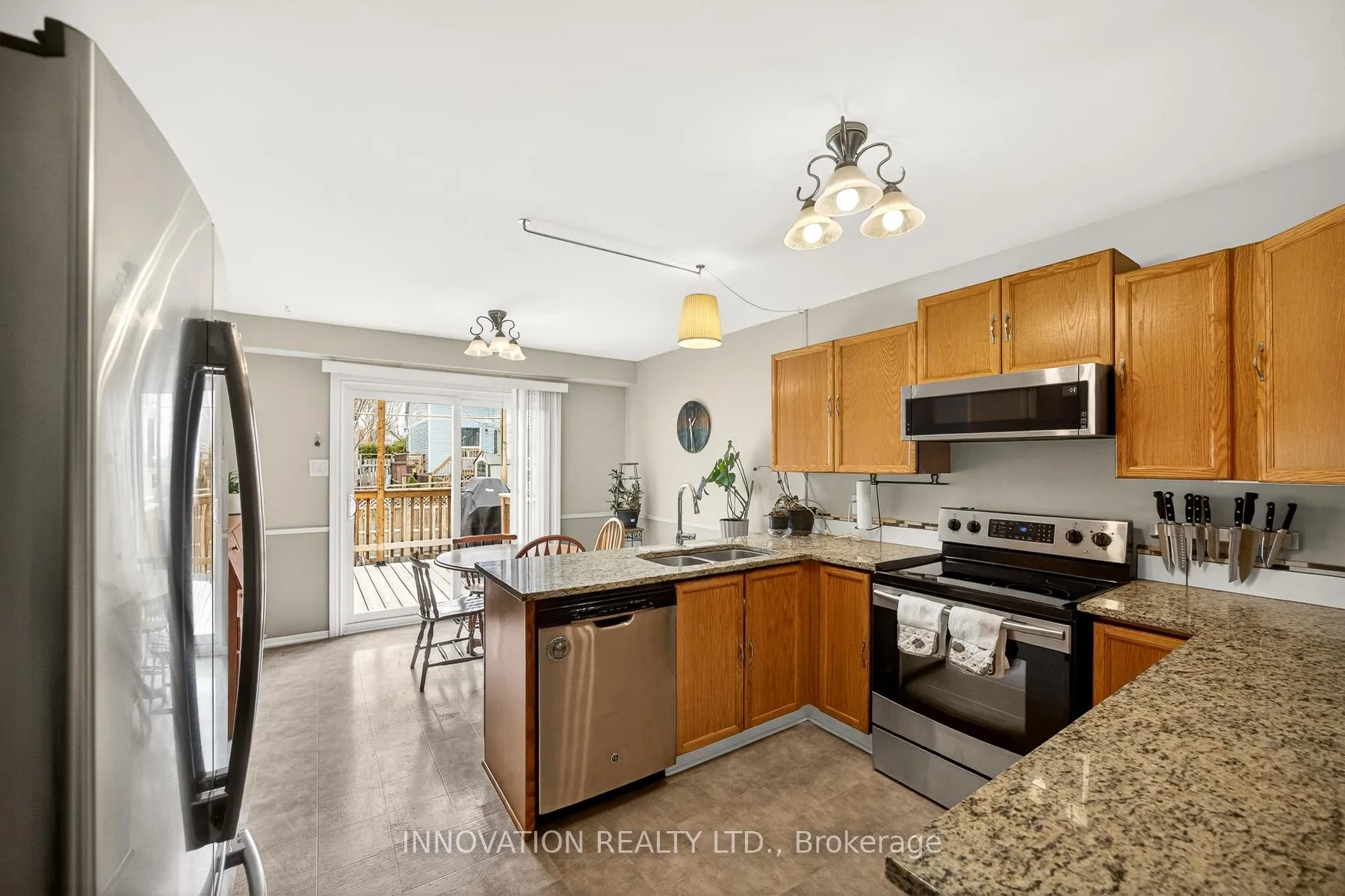 Photo 16 of 34 Waterton Crescent, Ottawa, Kanata - Bridlewood — HOMEH