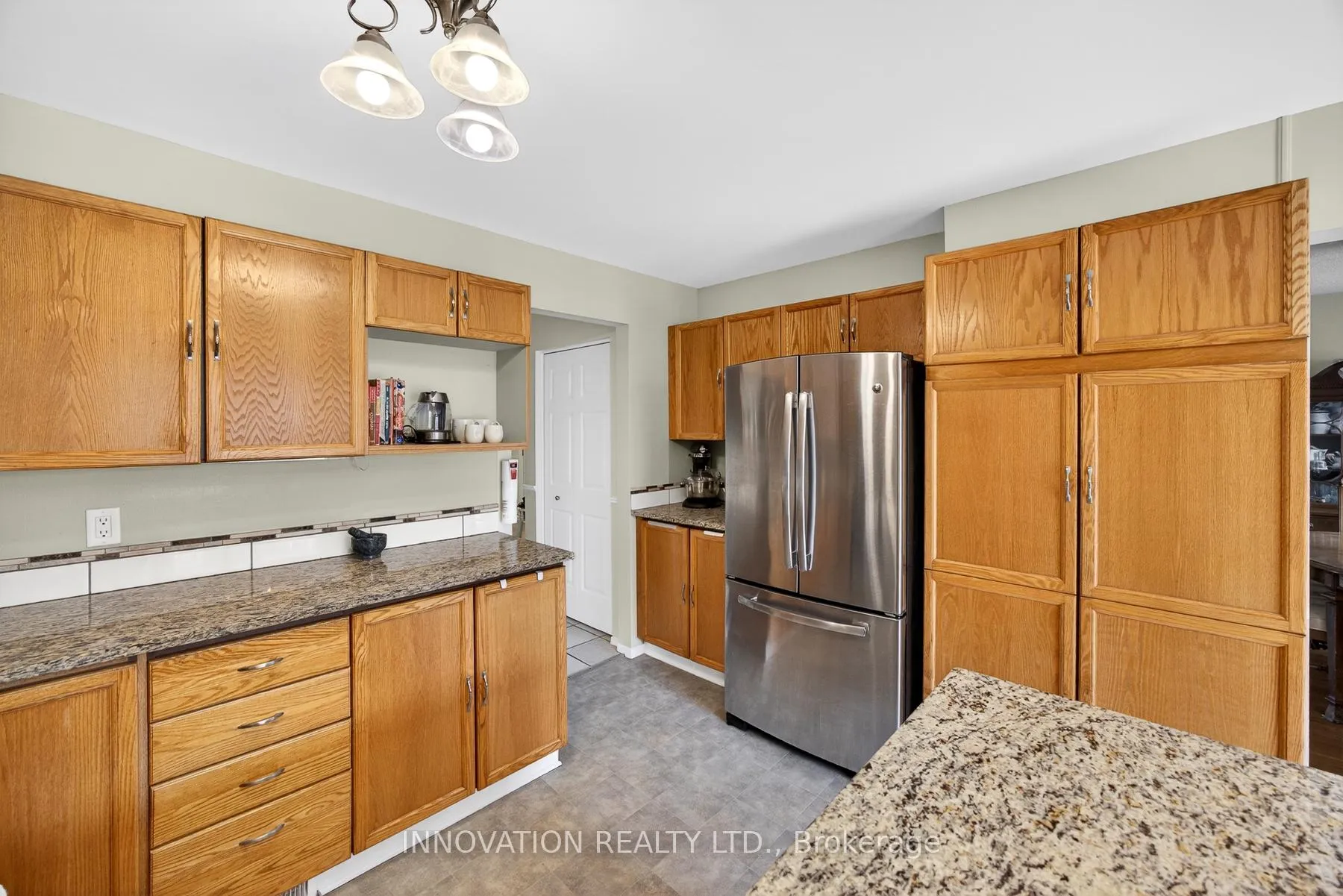 Photo 17 of 34 Waterton Crescent, Ottawa, Kanata - Bridlewood — HOMEH