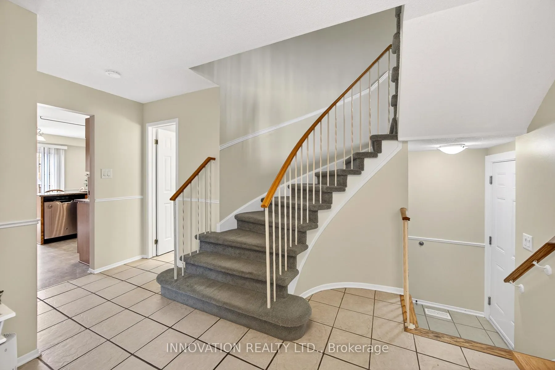 Photo 18 of 34 Waterton Crescent, Ottawa, Kanata - Bridlewood — HOMEH