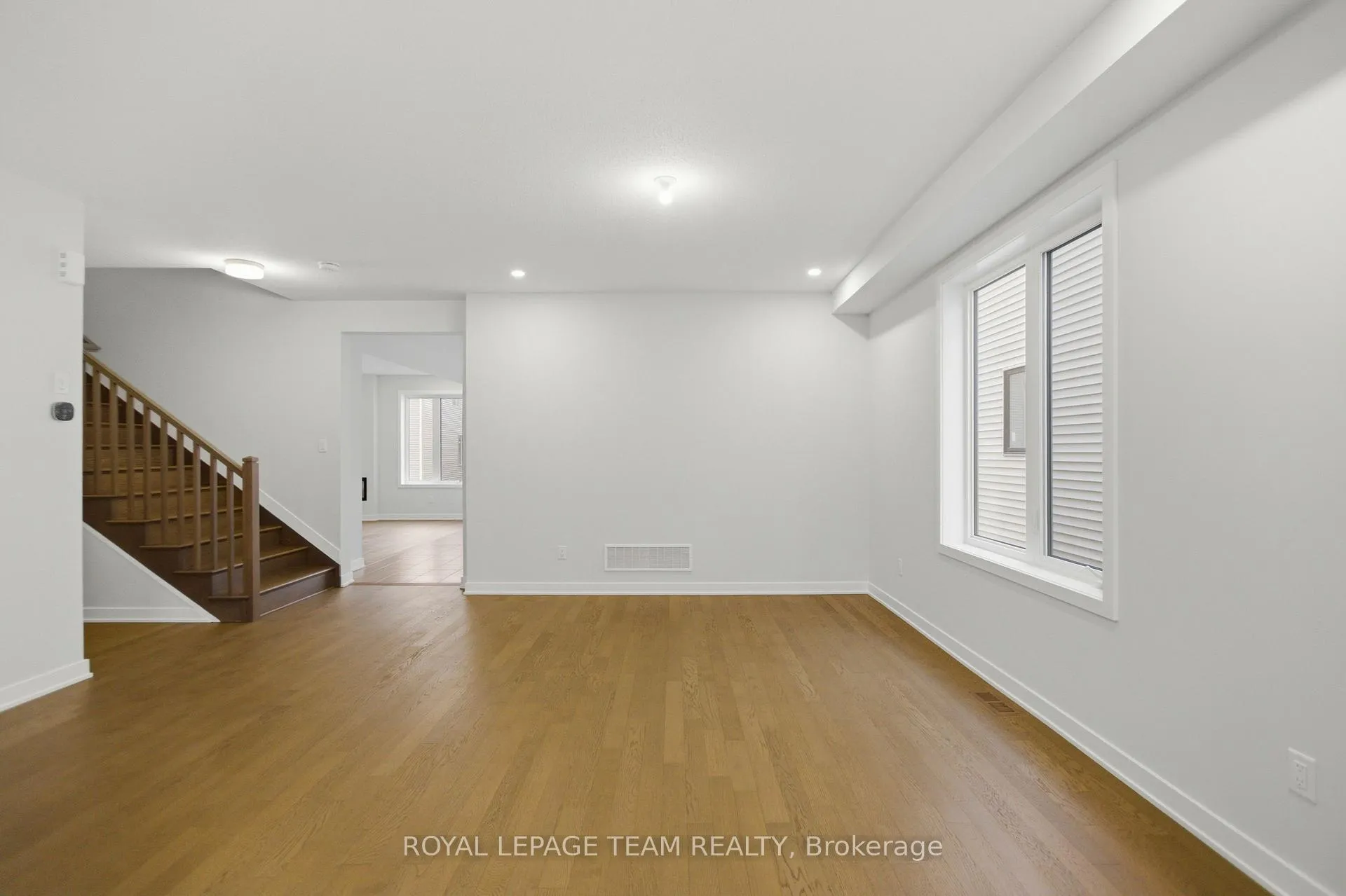Photo 4 of 115 Viburnum Terrace, Ottawa, Richmond — HOMEH