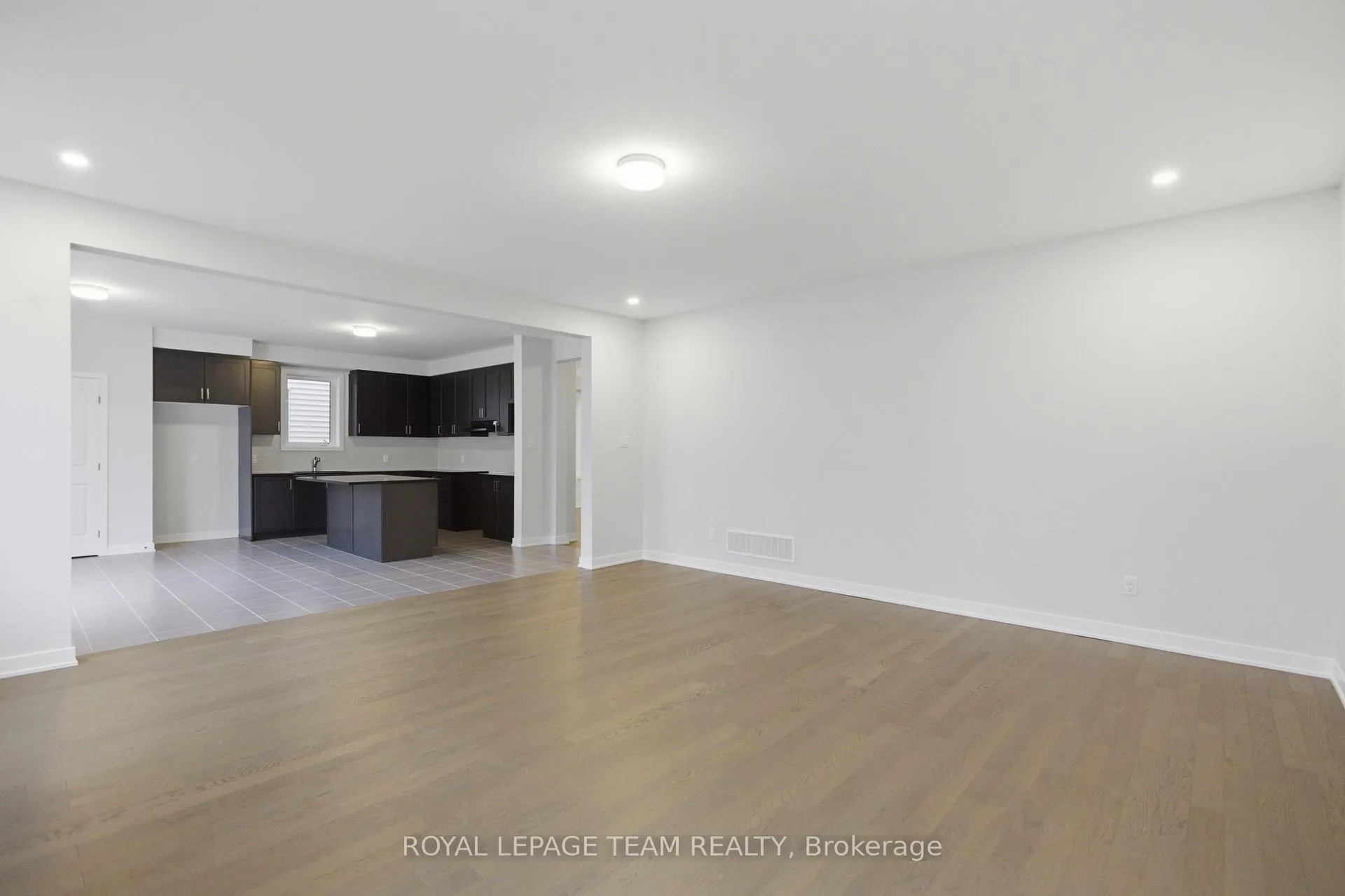 Photo 9 of 115 Viburnum Terrace, Ottawa, Richmond — HOMEH