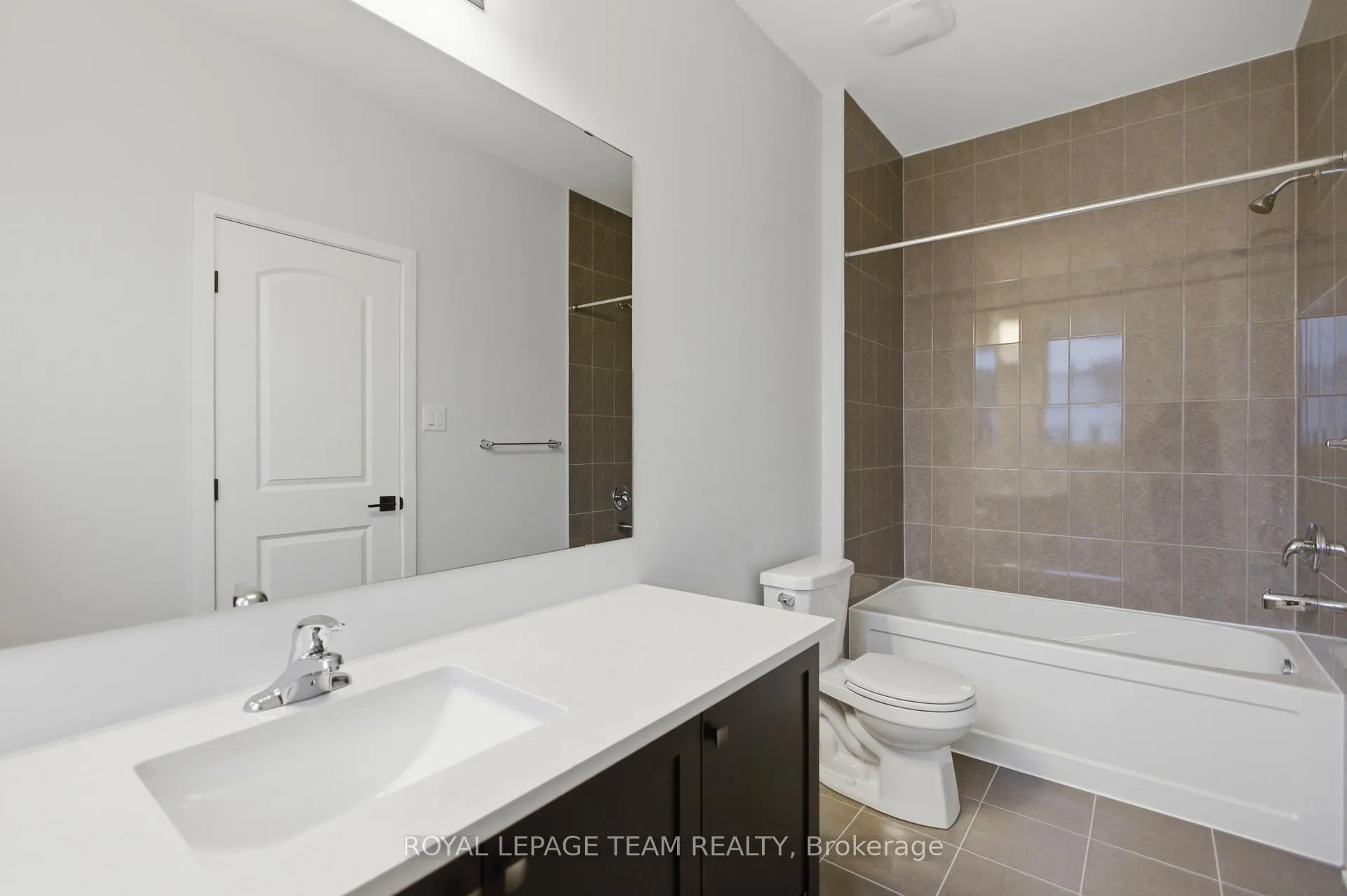 Photo 19 of 115 Viburnum Terrace, Ottawa, Richmond — HOMEH