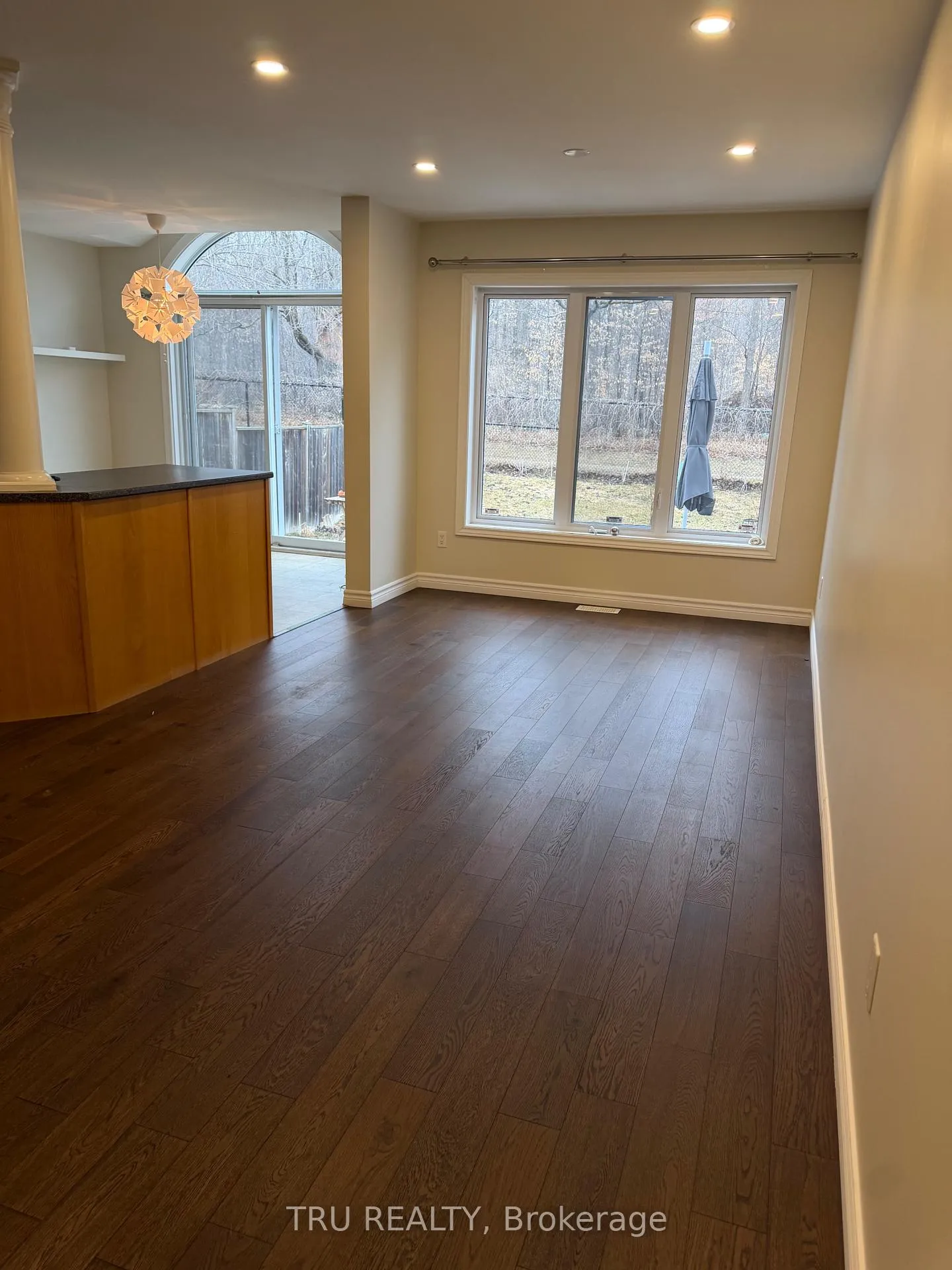 Photo 3 of 291 Serena Way, Ottawa, Barrhaven - Strandherd — HOMEH