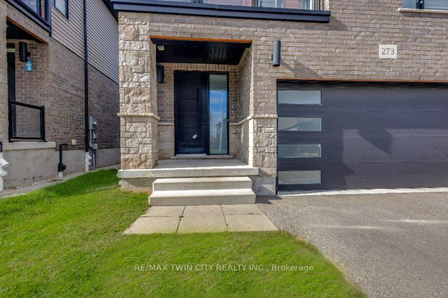 Photo 2 of 273 Woodbine Avenue, Kitchener — HOMEH