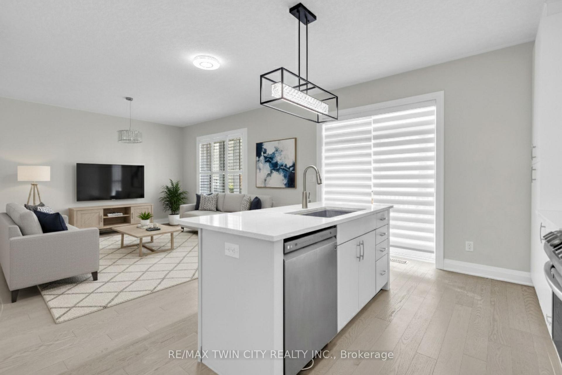 Photo 5 of 273 Woodbine Avenue, Kitchener — HOMEH