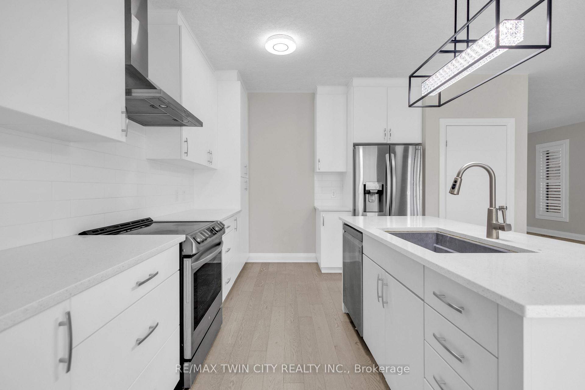 Photo 9 of 273 Woodbine Avenue, Kitchener — HOMEH
