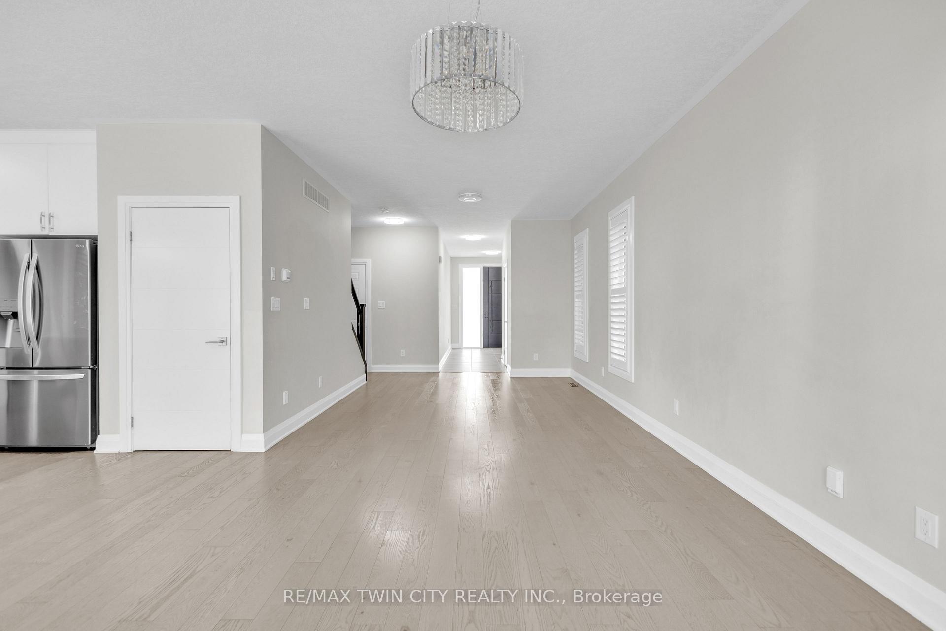 Photo 11 of 273 Woodbine Avenue, Kitchener — HOMEH