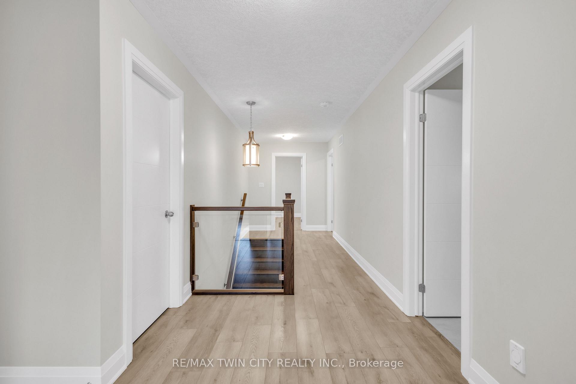 Photo 15 of 273 Woodbine Avenue, Kitchener — HOMEH
