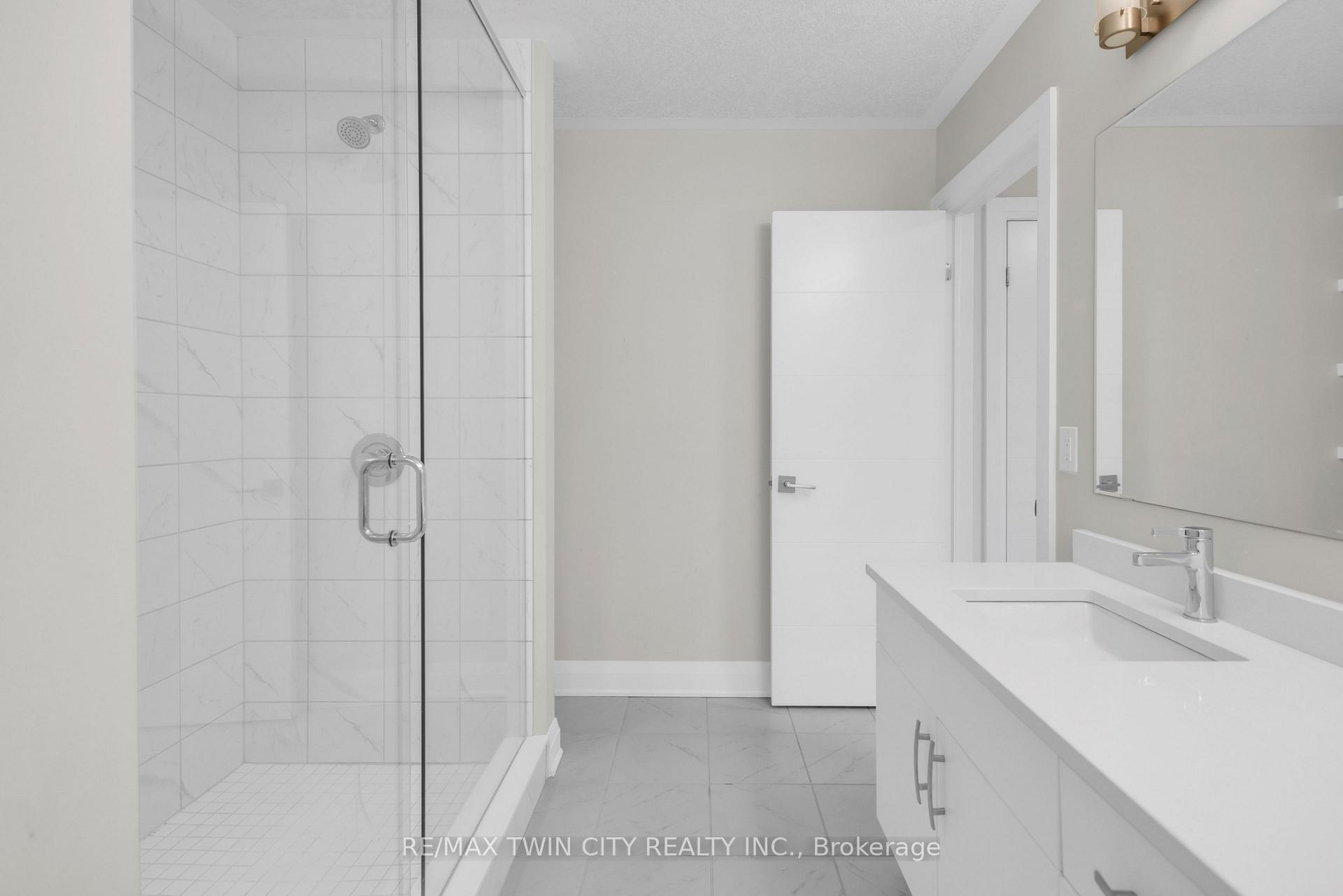 Photo 23 of 273 Woodbine Avenue, Kitchener — HOMEH