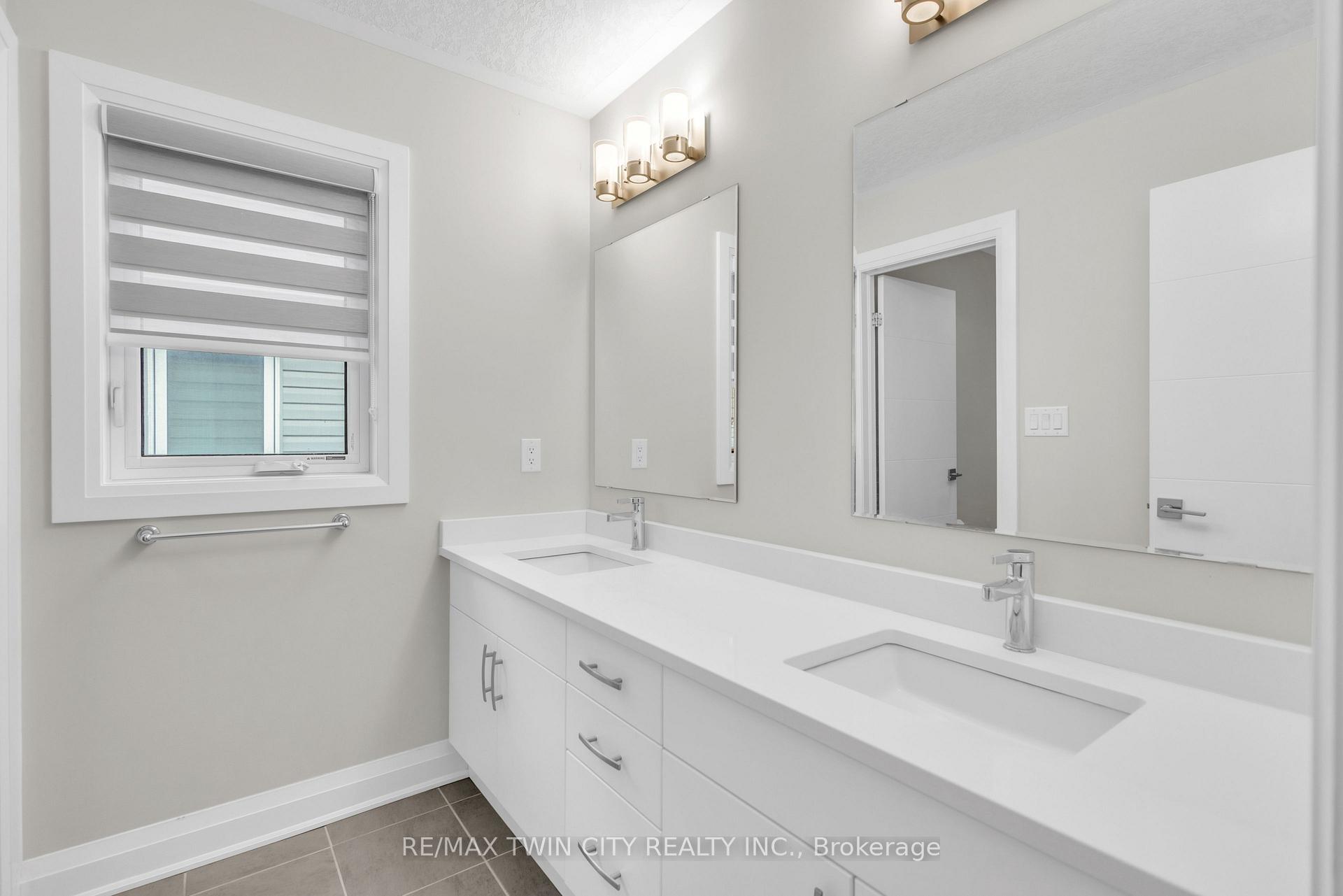 Photo 28 of 273 Woodbine Avenue, Kitchener — HOMEH