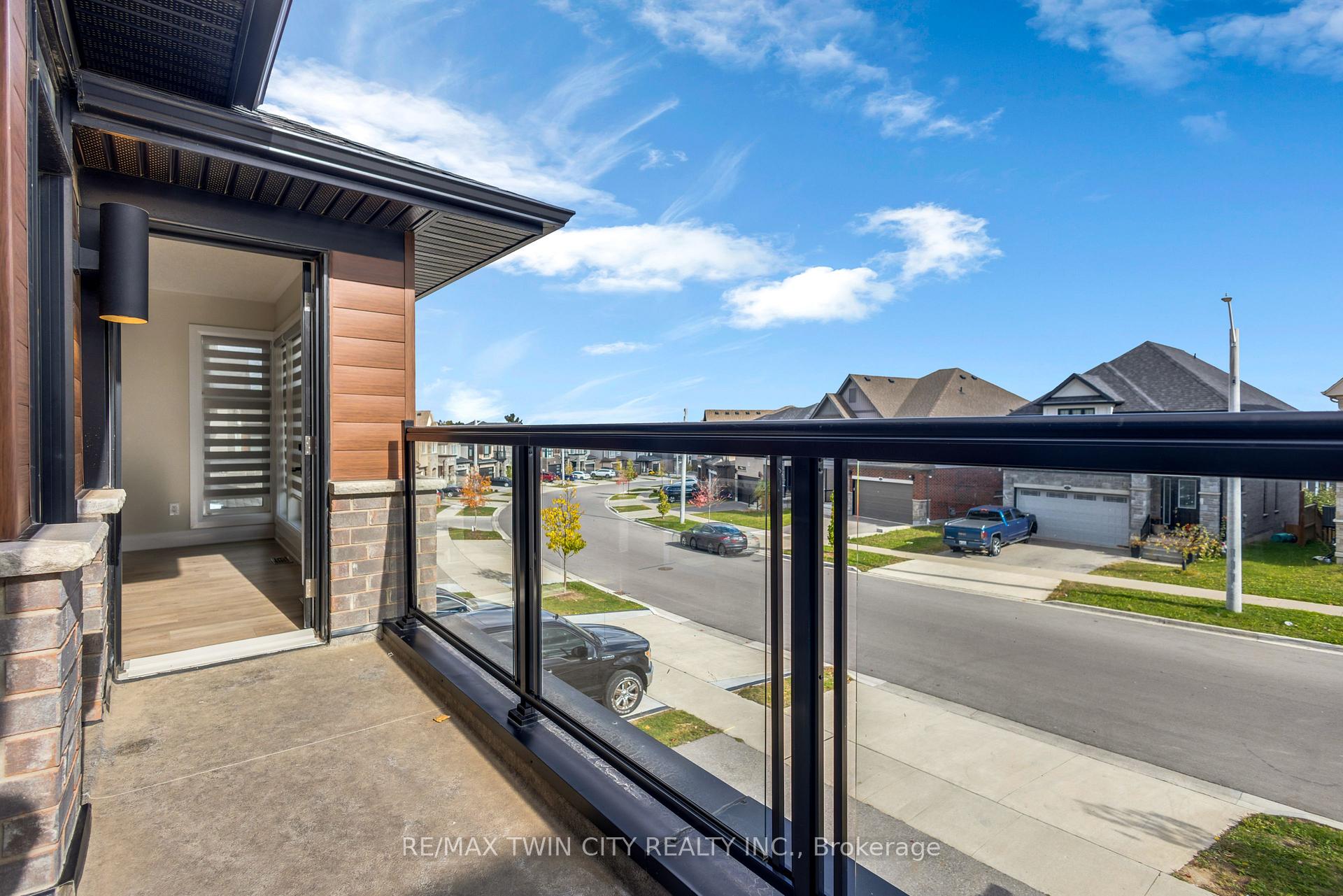 Photo 31 of 273 Woodbine Avenue, Kitchener — HOMEH