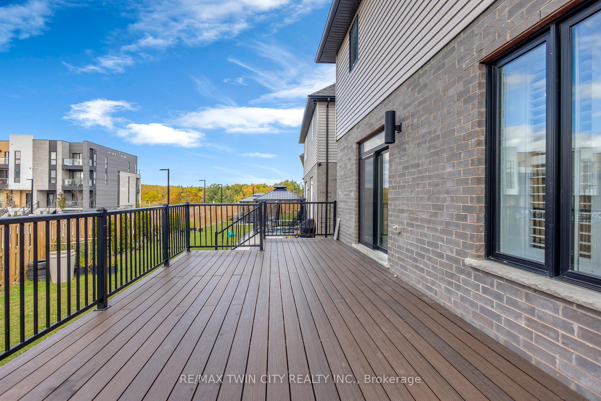 Photo 41 of 273 Woodbine Avenue, Kitchener — HOMEH