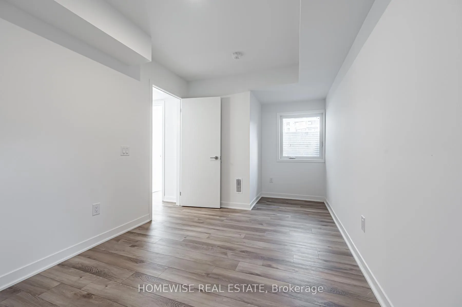 Photo 15 of Unit TH8, 20 Ed Clark Gardens, Toronto, Weston-Pellam Park — HOMEH