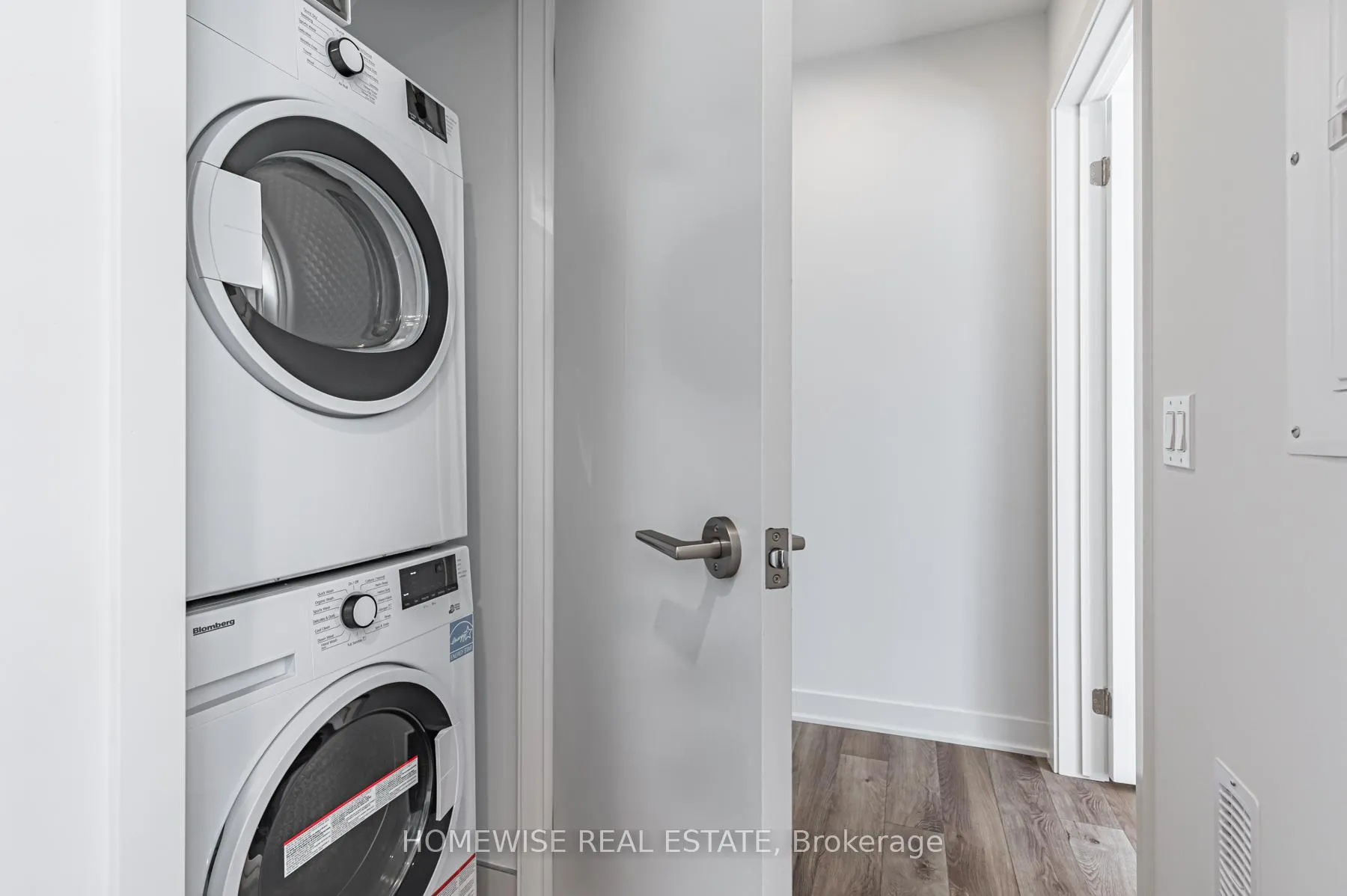 Photo 21 of Unit TH8, 20 Ed Clark Gardens, Toronto, Weston-Pellam Park — HOMEH