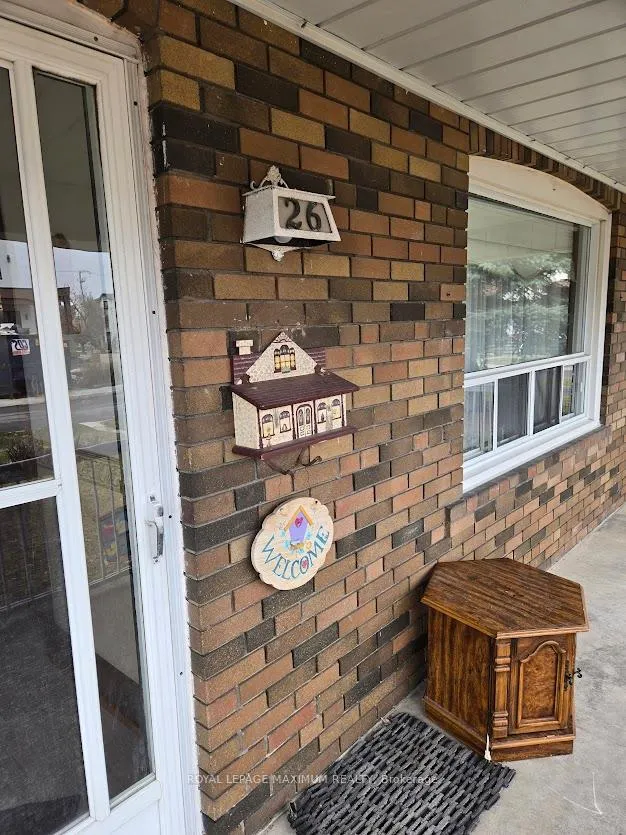 Photo 2 of 26 Landour Avenue, Toronto, Keelesdale-Eglinton West — HOMEH