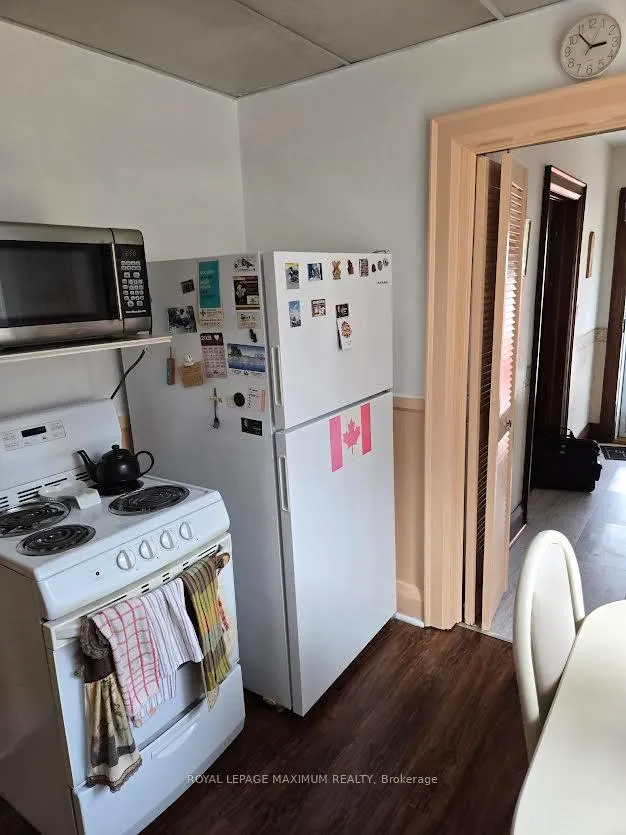 Photo 4 of 26 Landour Avenue, Toronto, Keelesdale-Eglinton West — HOMEH
